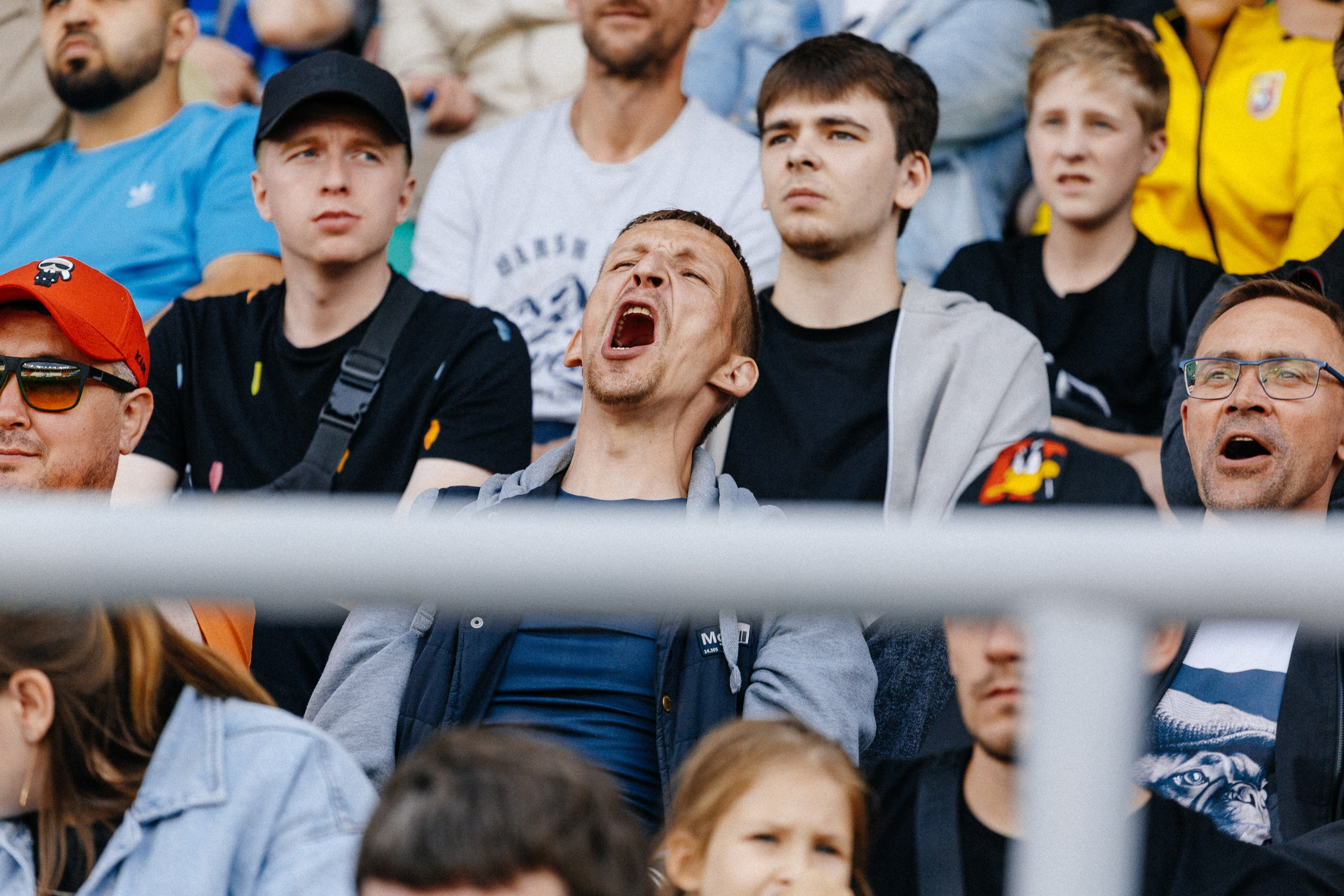ФК ЧЕЛЯБИНСК Х ФК ВОЛГА. Репортажный фотограф Макс Брагин
