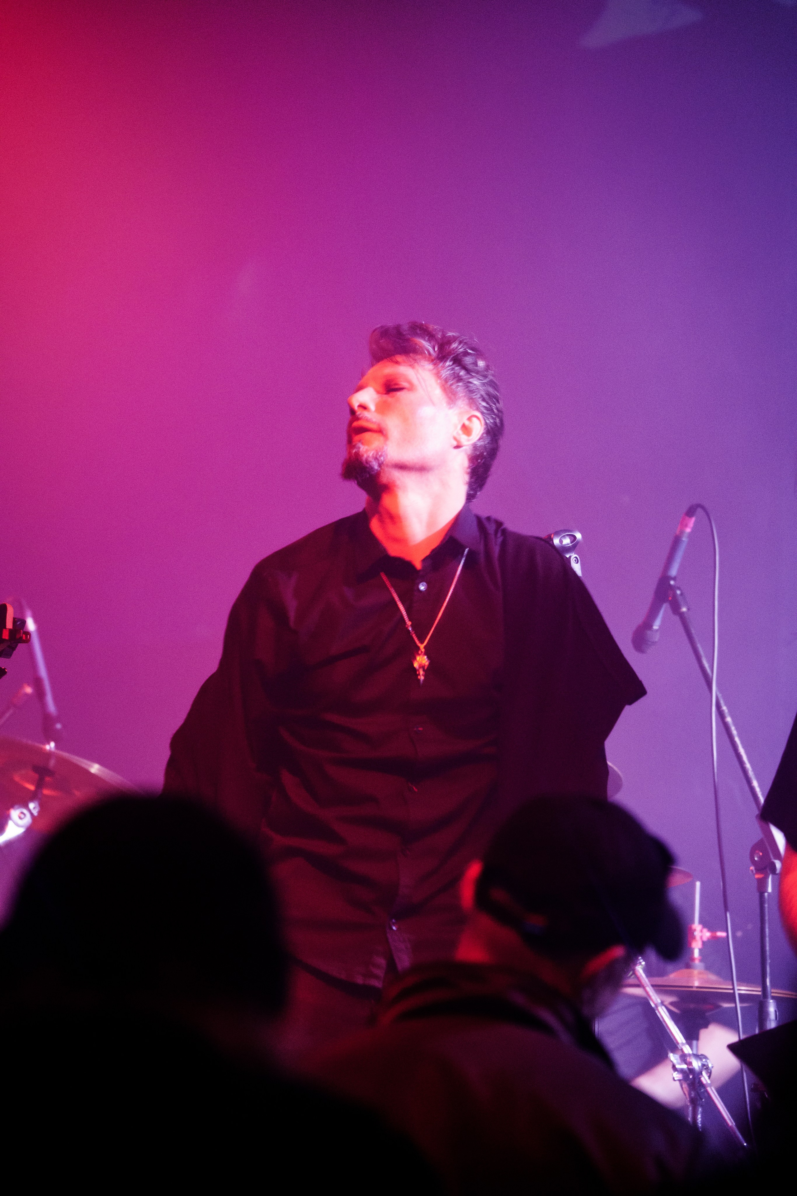 Inside the Rain|Ласточка. Концертный и репортажный фотограф в Санкт-Петербурге Слава Пахомов