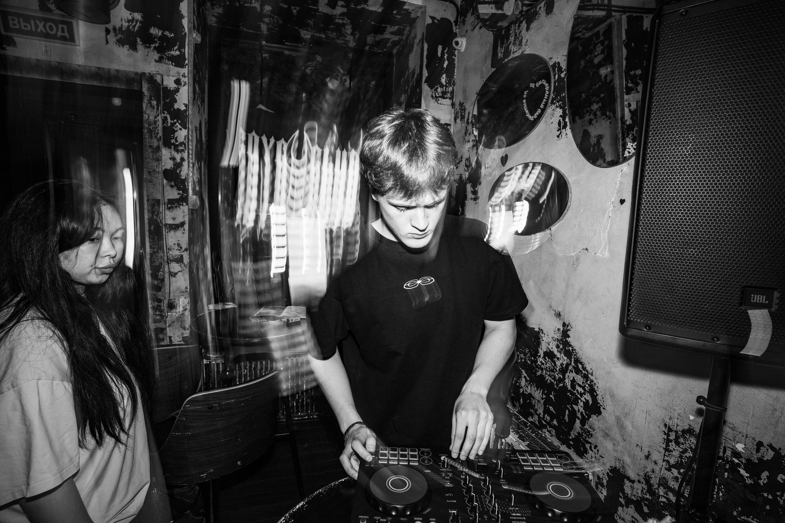 Из Сибири с любовью. Бар разбитых сердец. Концертный и репортажный фотограф в Санкт-Петербурге Слава Пахомов