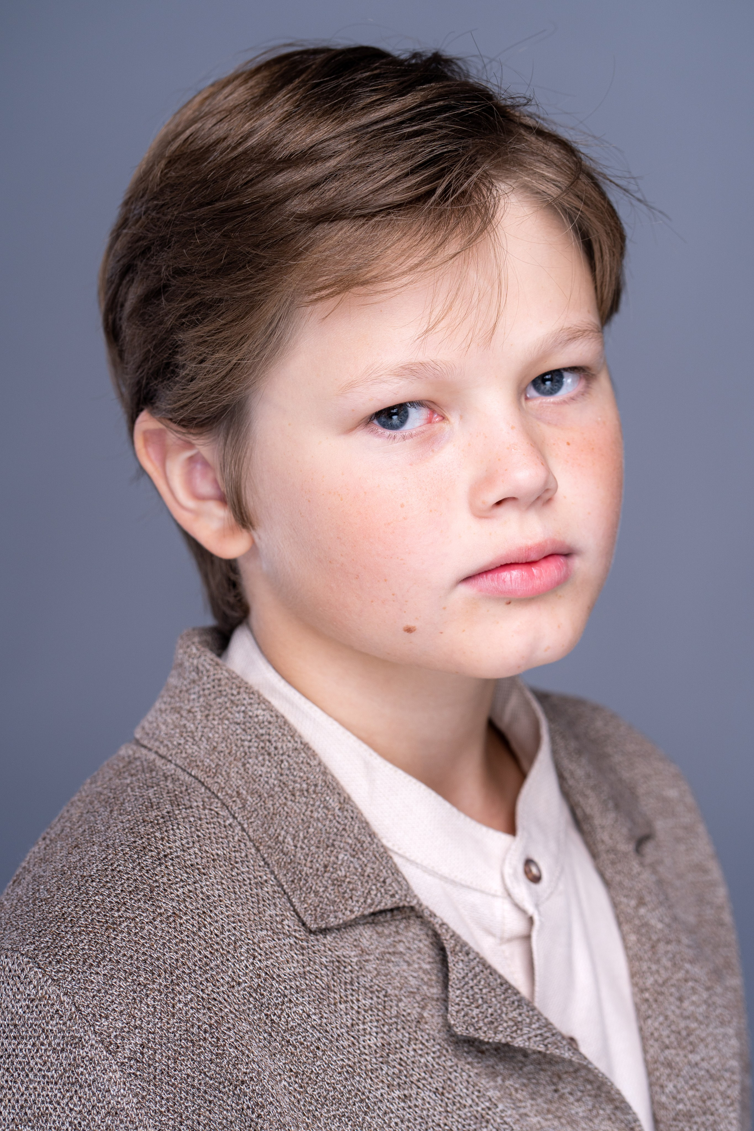 МАТВЕЙ. Портретный фотограф. Актёрское портфолио