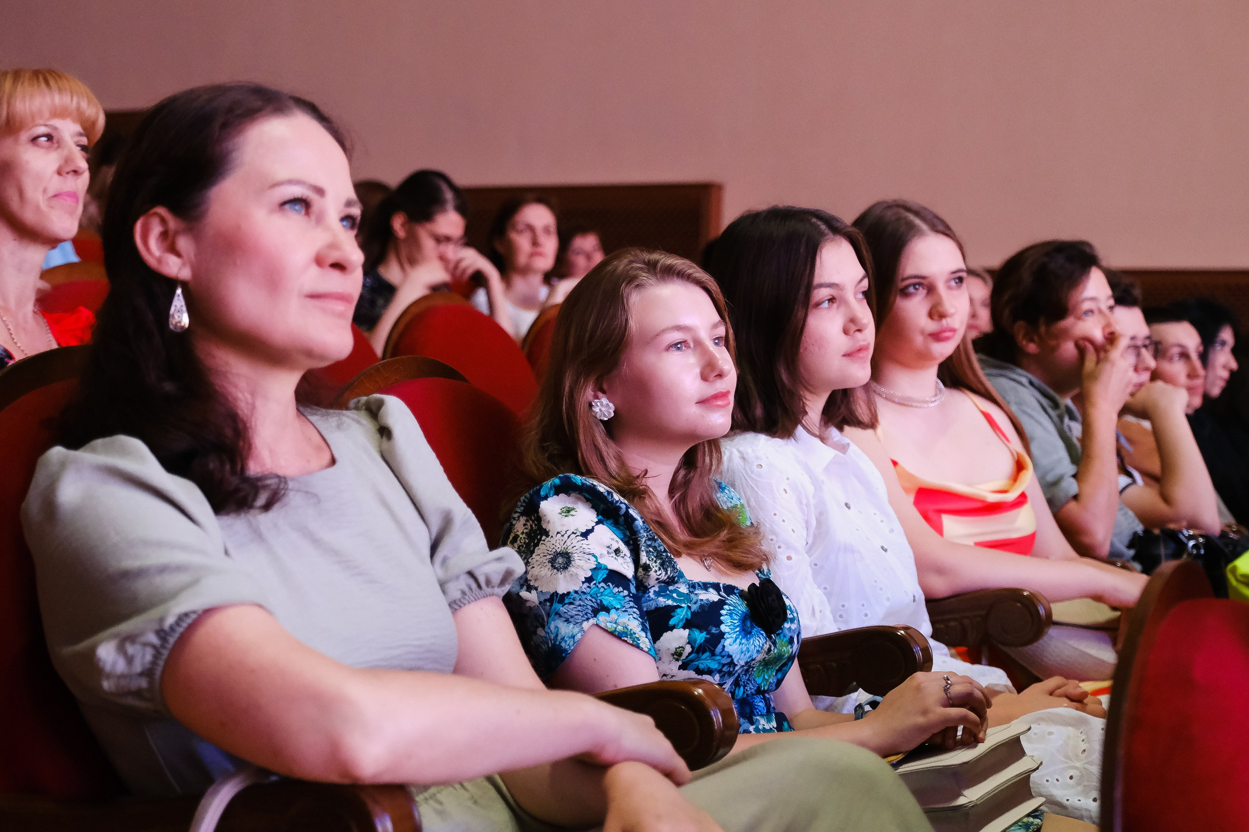 Музыкальный колледж. Фотограф Анатолий Деникин