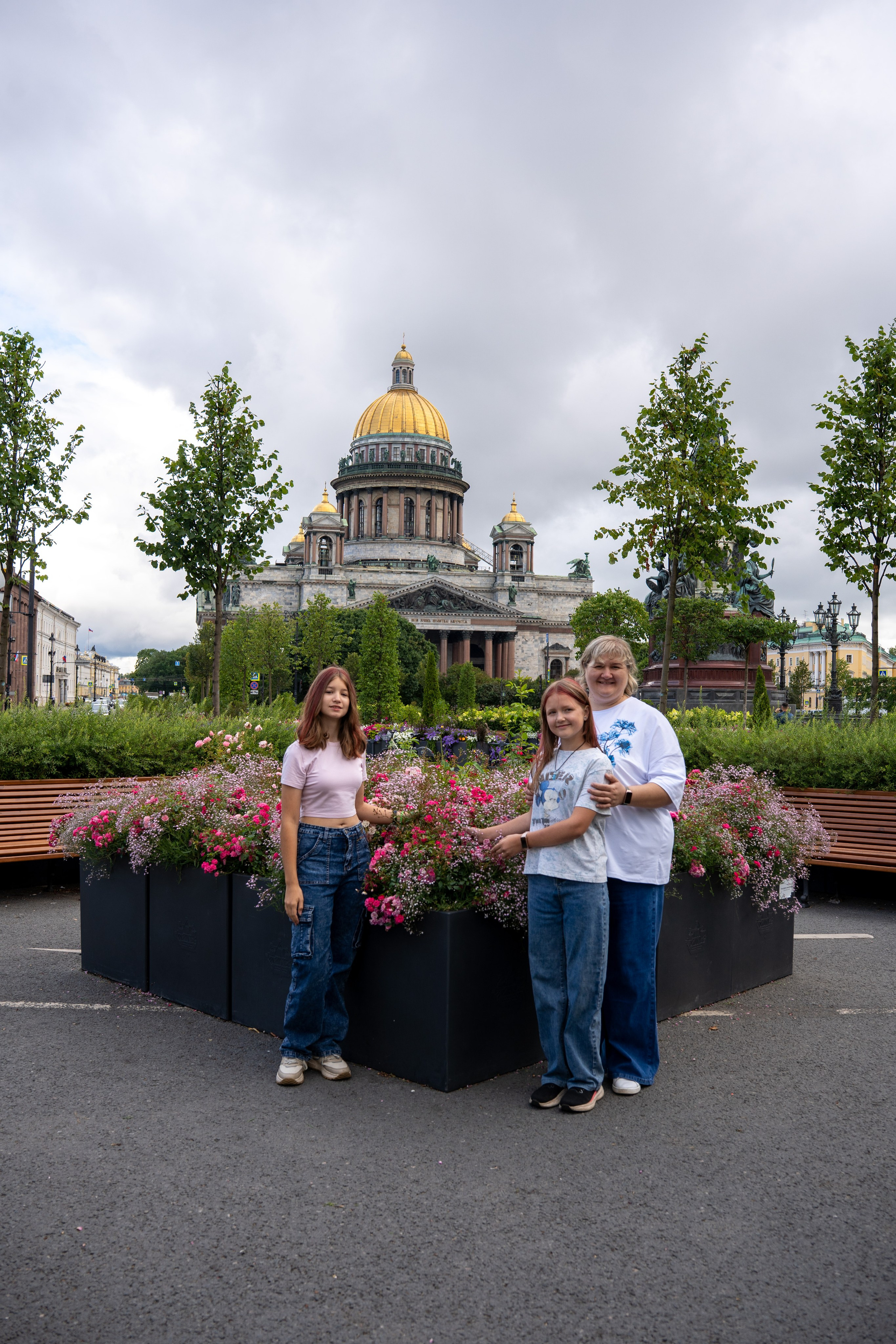Фотосессия с достопримечательностями города. Студийный и портретный фотограф в САНКТ-ПЕТЕРБУРГЕИрина Махаон