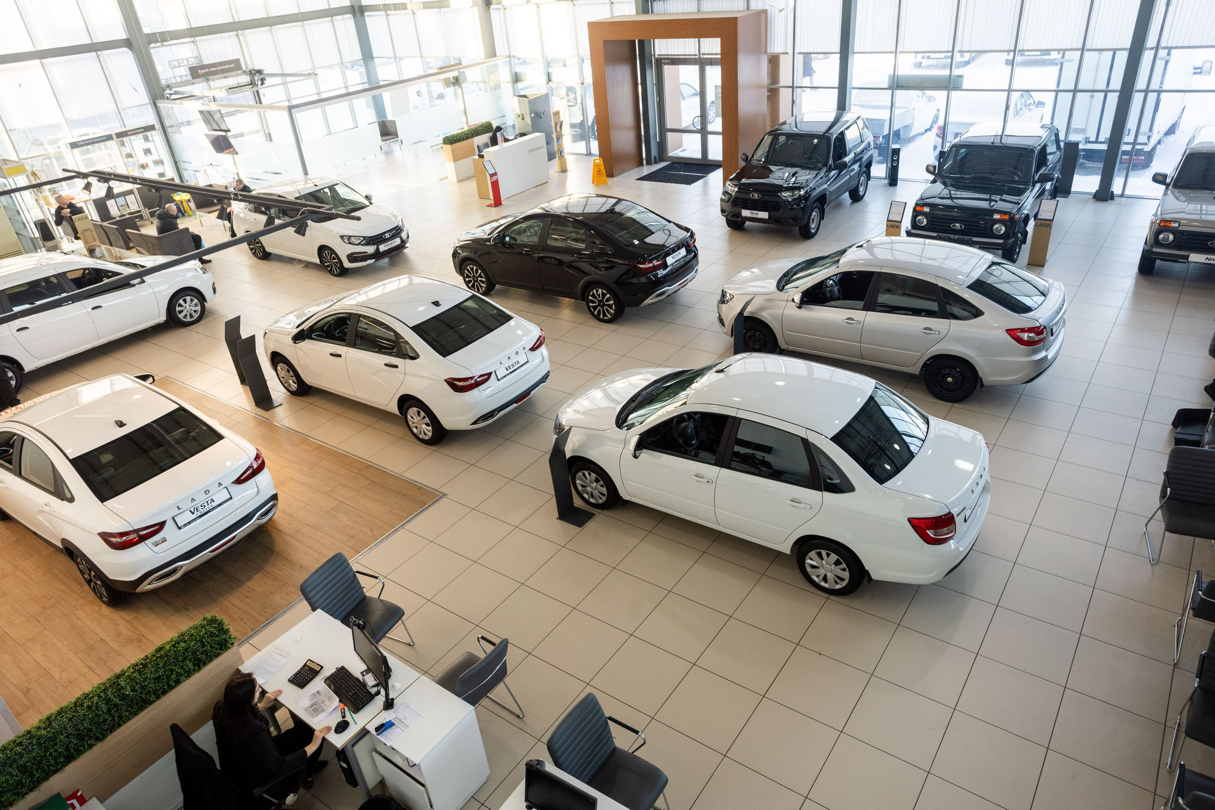 Автосалон «Автоэкспресс», официальный дилер LADA