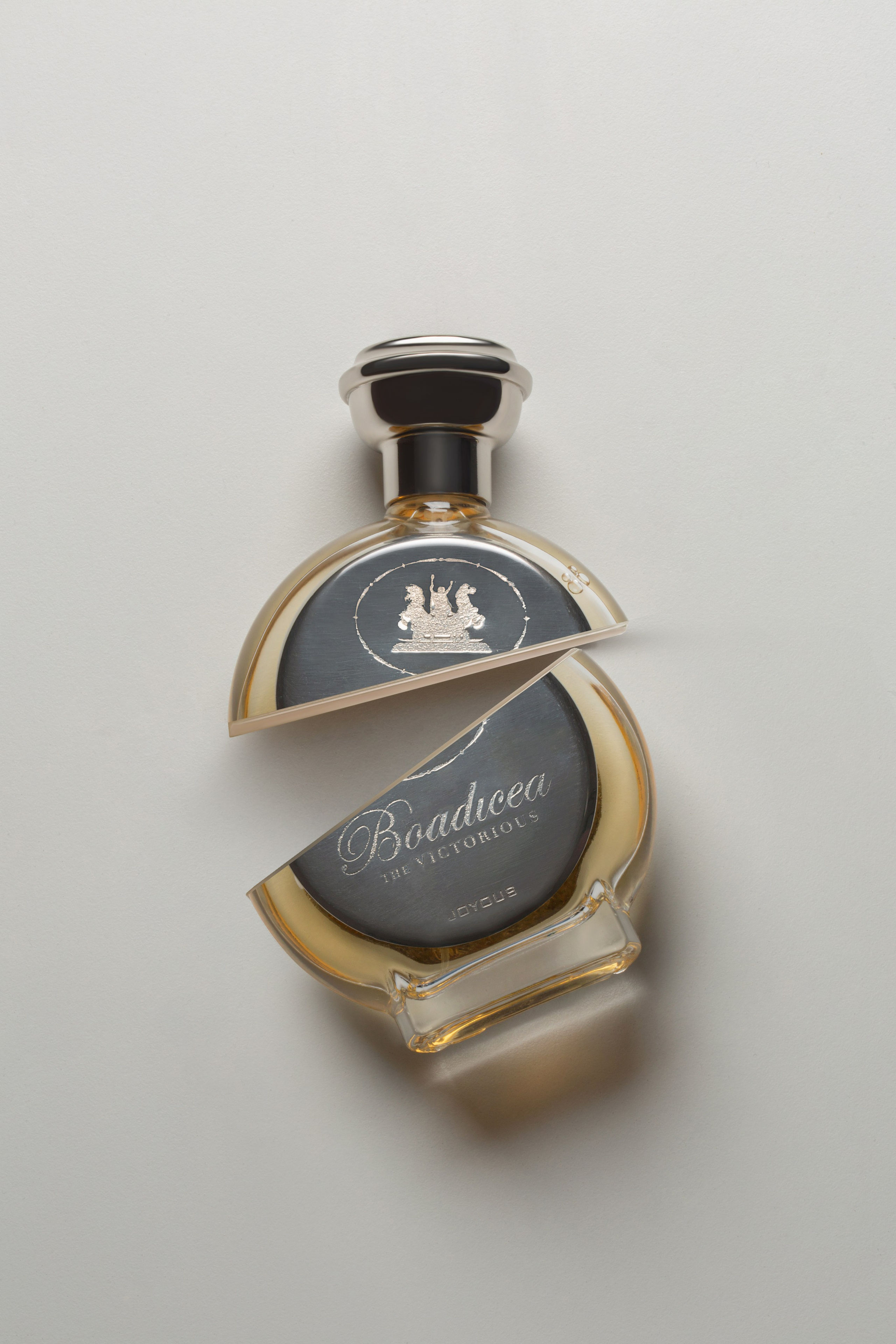 Художественная обработка парфюмов | Студия SVITHART