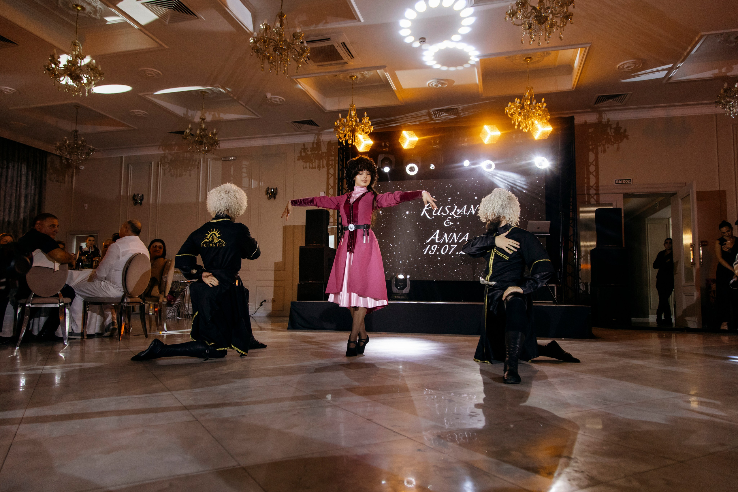 Руслан и Анна. Nikolpinhasova