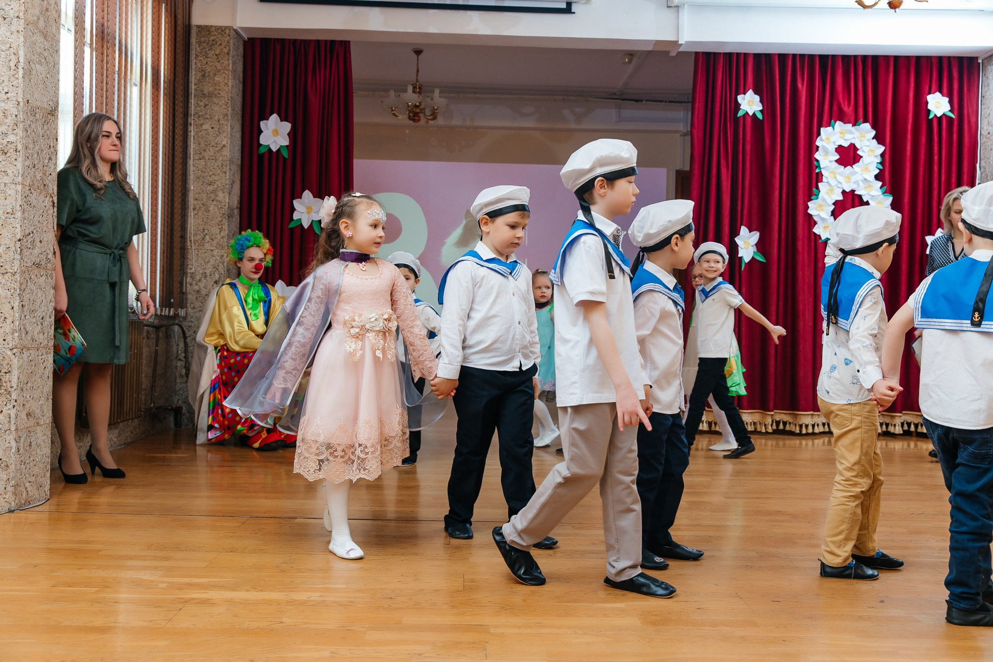 Детский сад № 93 — Утренник (10.03.2023). Свадебный и семейный фотограф Крамар Наталья