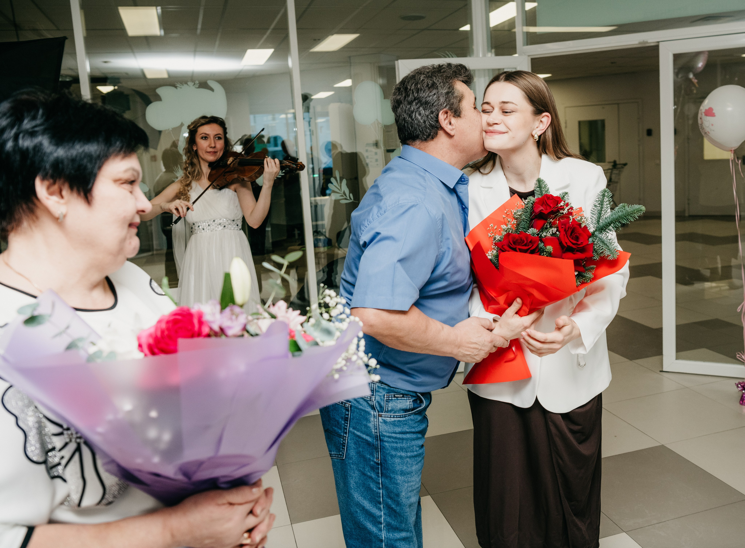 Выписка Авроры. НИИ КУЛАКОВА. Фотограф на выписку из роддома в Москве и МО