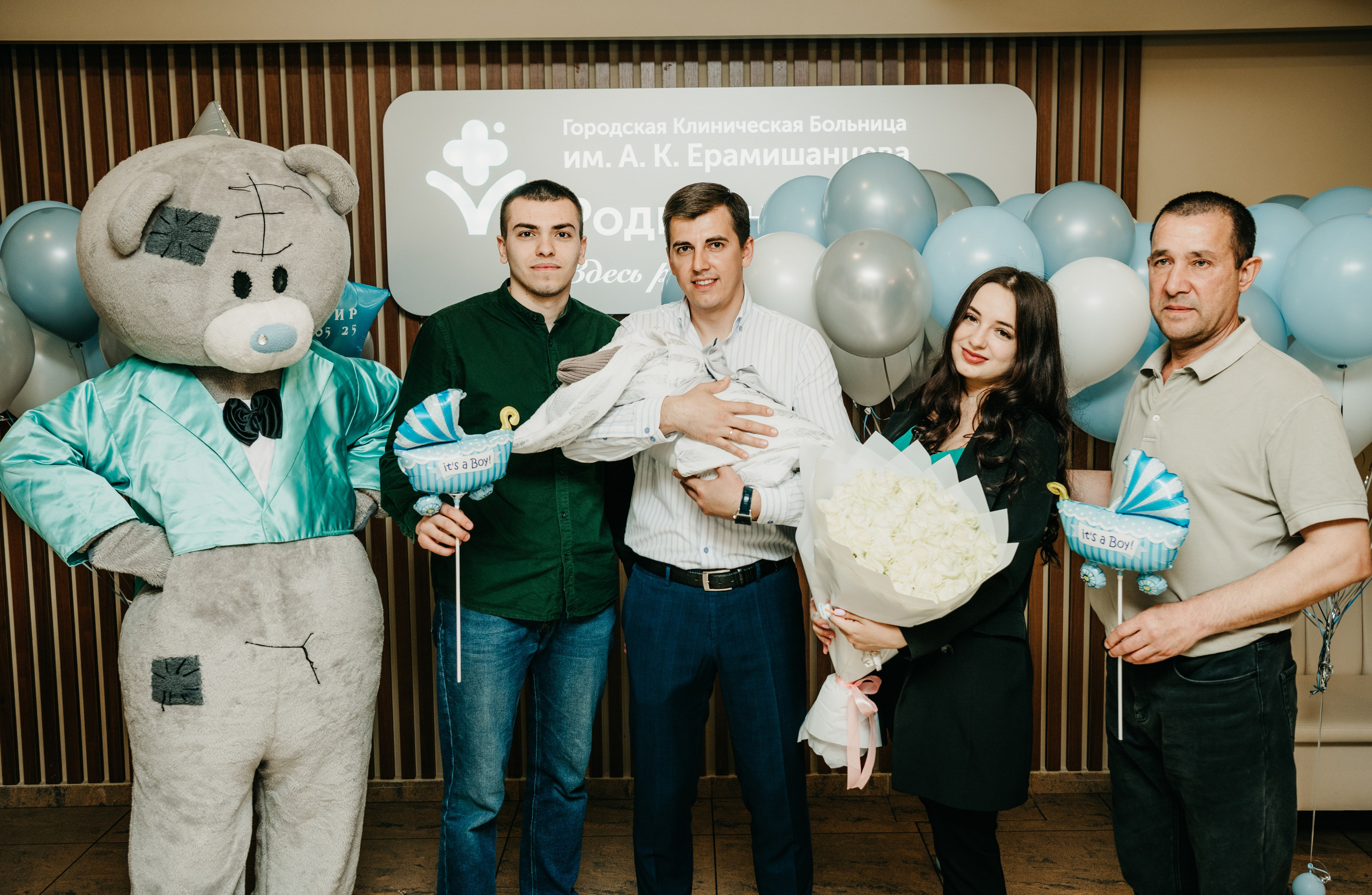Выписка Амира. ГКБ Ерамишанцева. Фотограф на выписку из роддома в Москве и МО