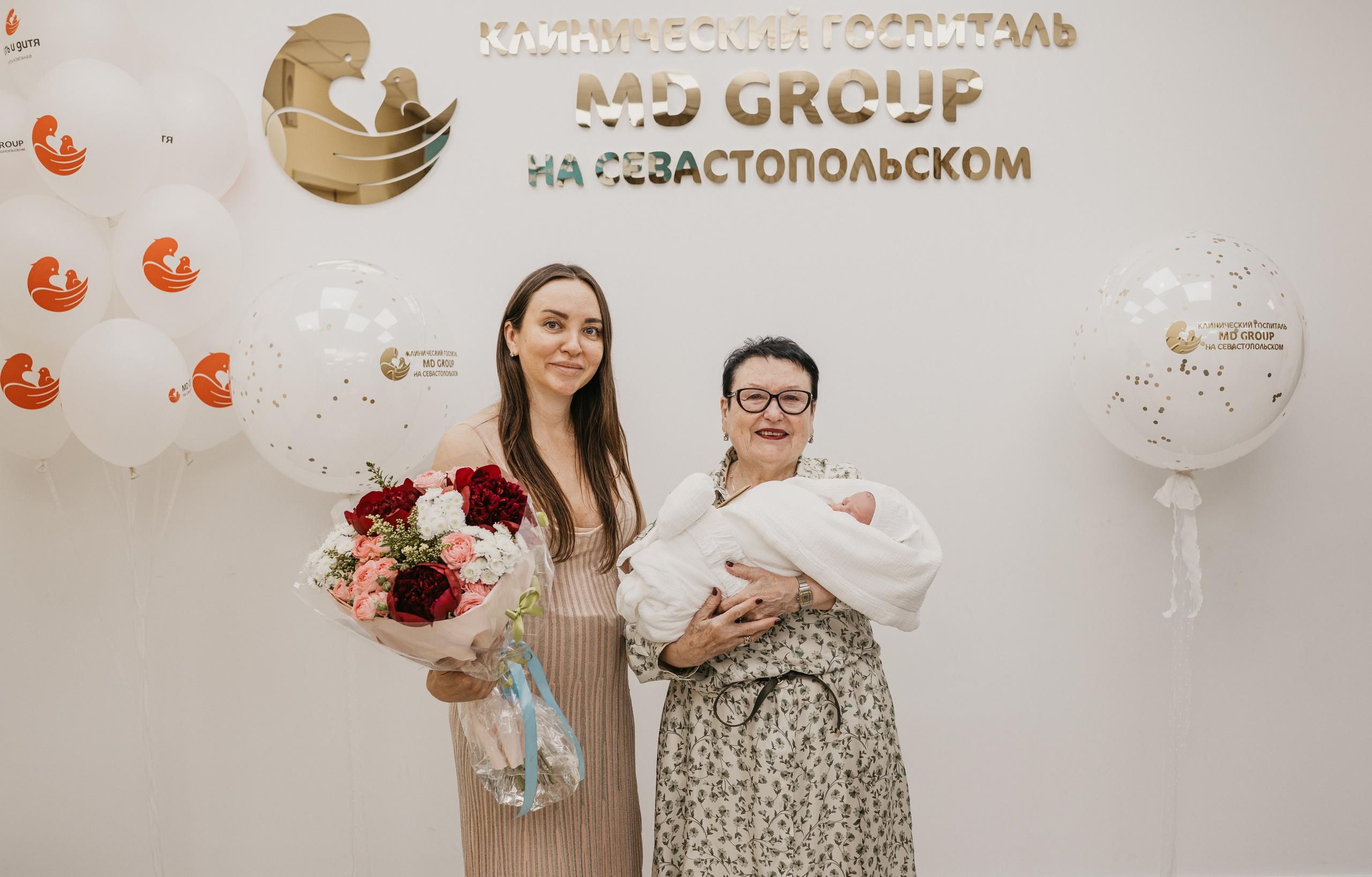 Выписка Марка. Фотограф на выписку из роддома в Москве и МО