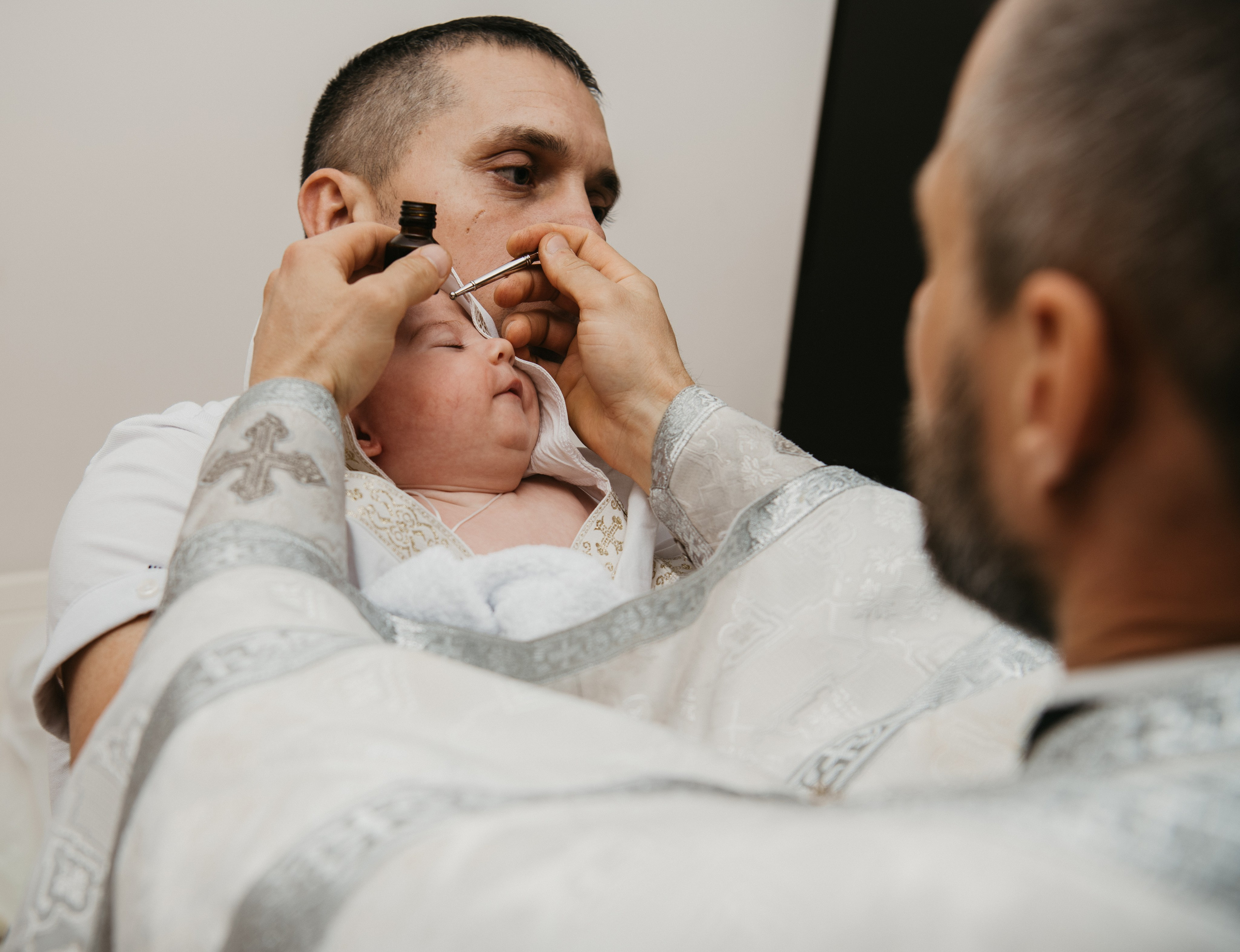 Крещение Евгения. Фотограф на выписку из роддома в Москве и МО