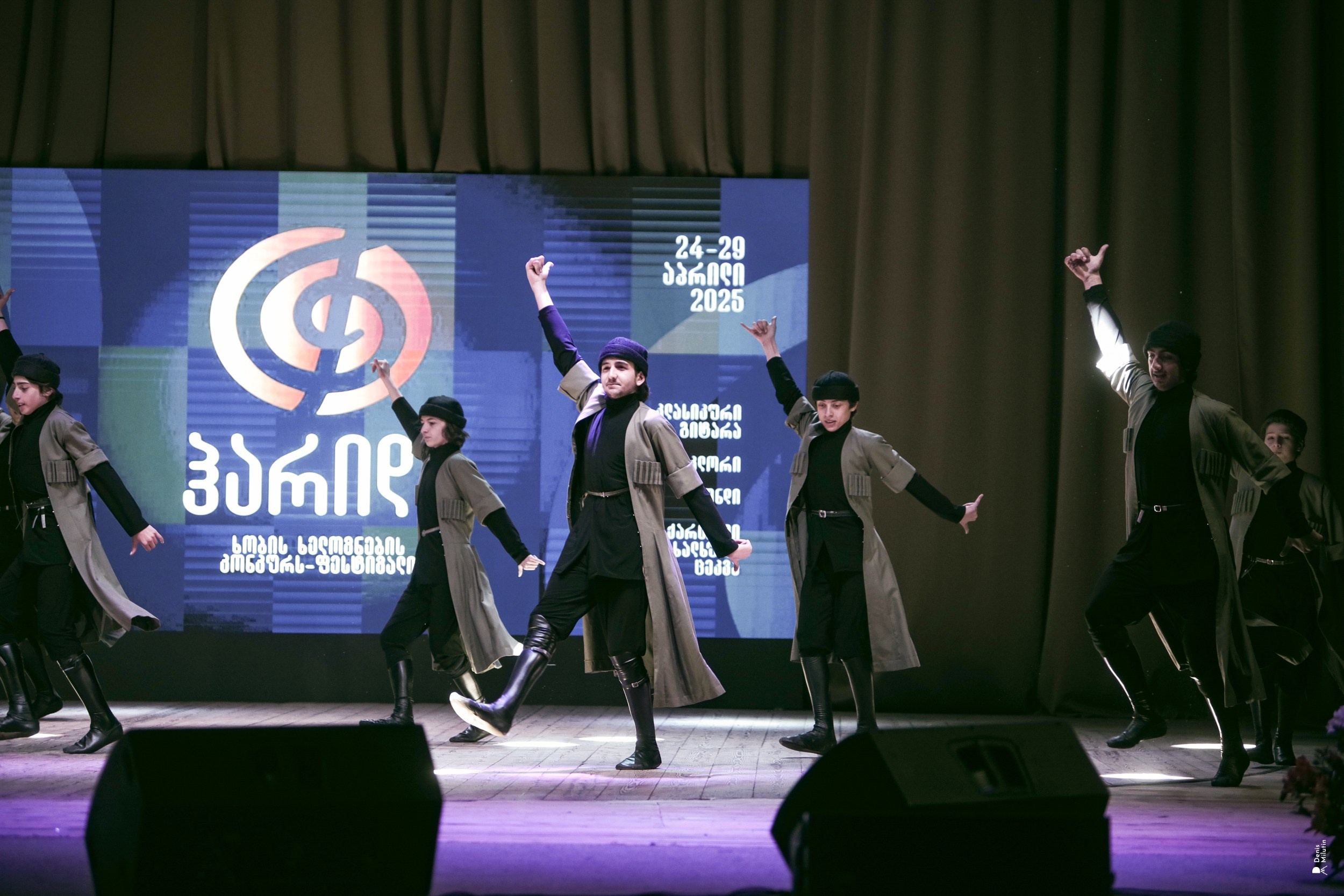 Танцы в Хоби. Портретный фотограф Денис Милютин