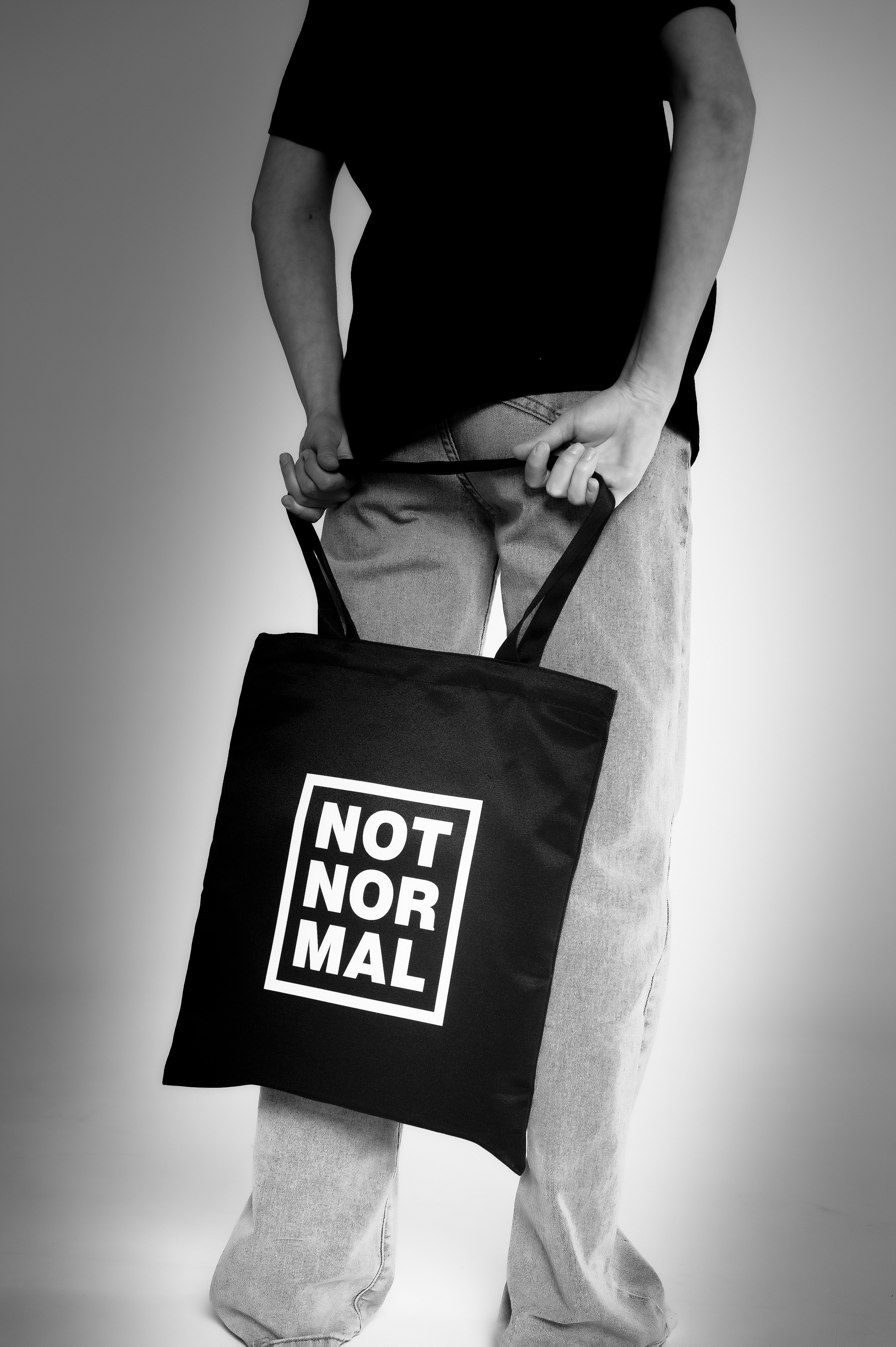 NOT NOR MAL. Фотограф