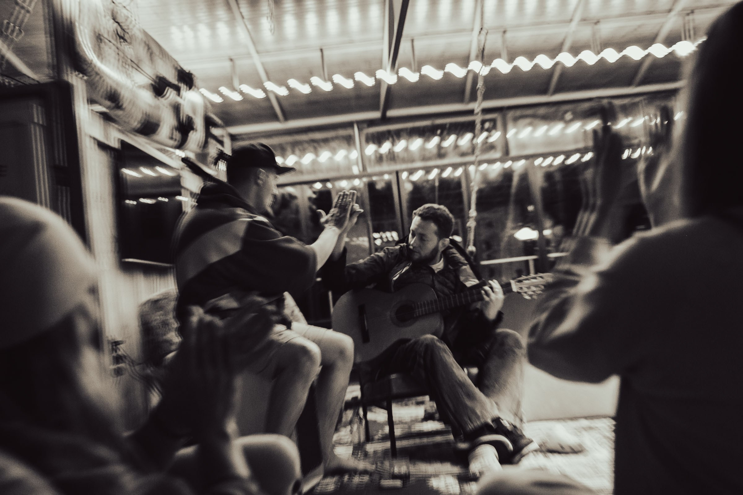 Посиделки с гитарой. Семейный и детский фотограф в Самаре Ренат Алимбиков