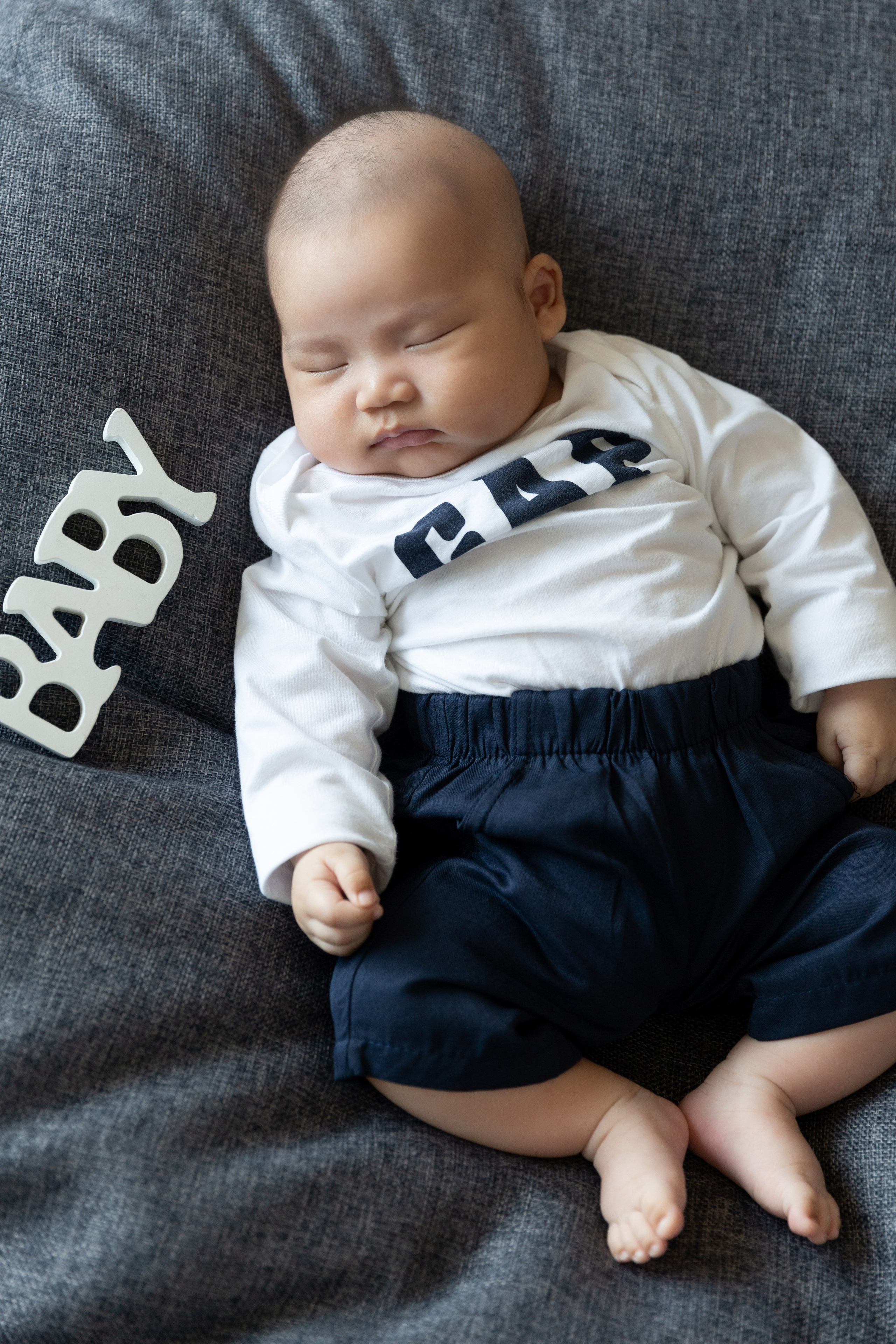 Аяулым и семья. Фотостудия Алматы. Семейная и детская фотостудия Family studio.Фотограф Алматы