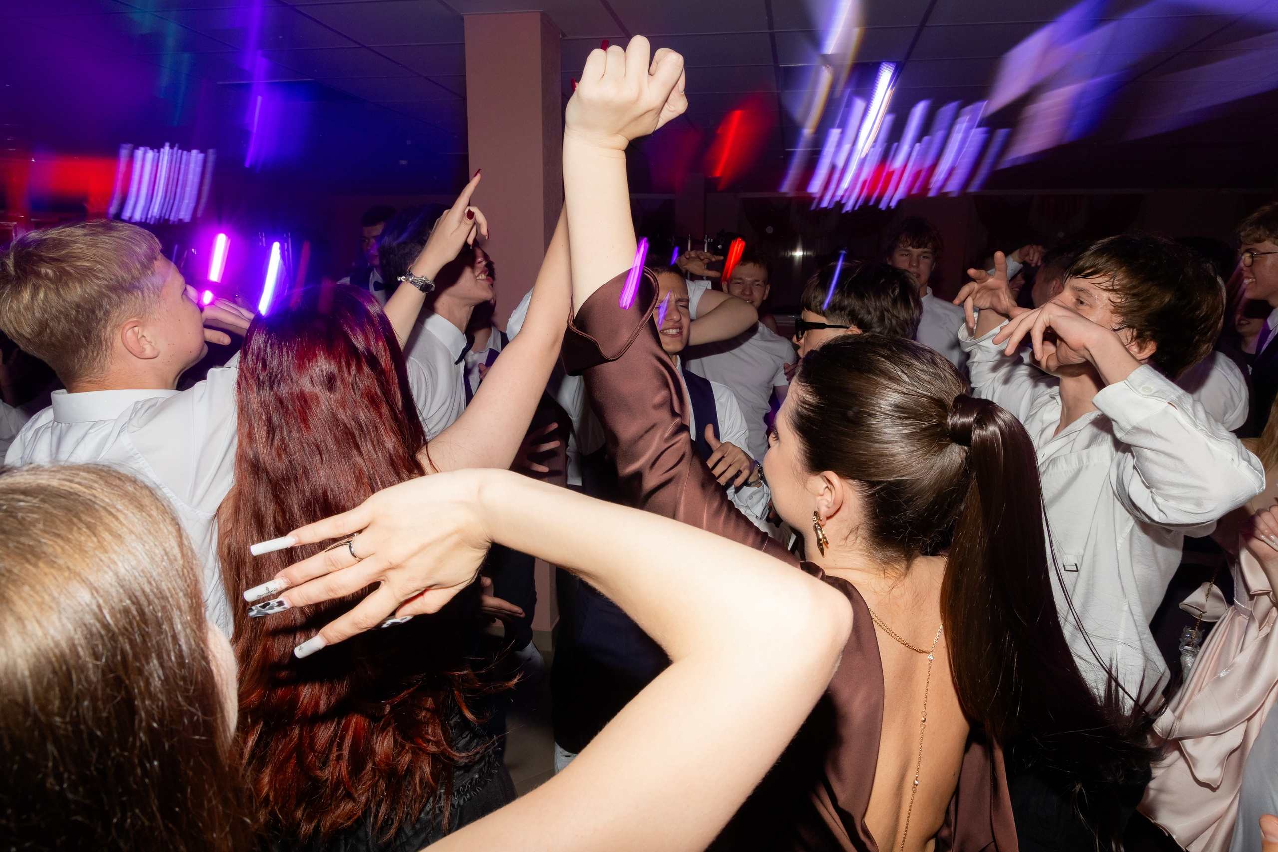 Школьный выпускной 2025 год в Минске, Беларуси. Свадебный фотограф в Минске/Беларуси Сергей Спиридонов