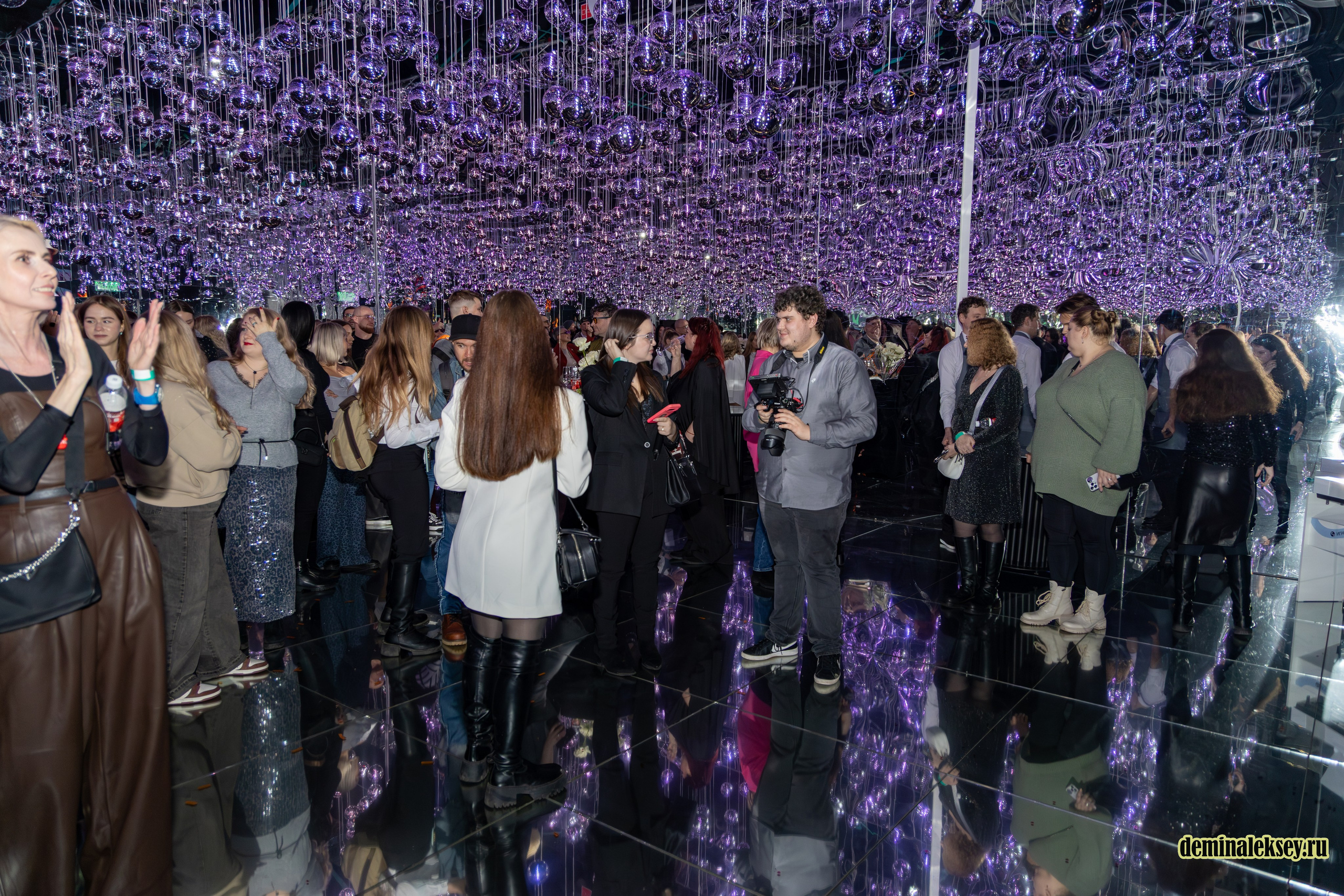 Презентация тура Мити Фомина — Артист. Репортажный, семейный и студийный фотограф в Москве Демин Алексей