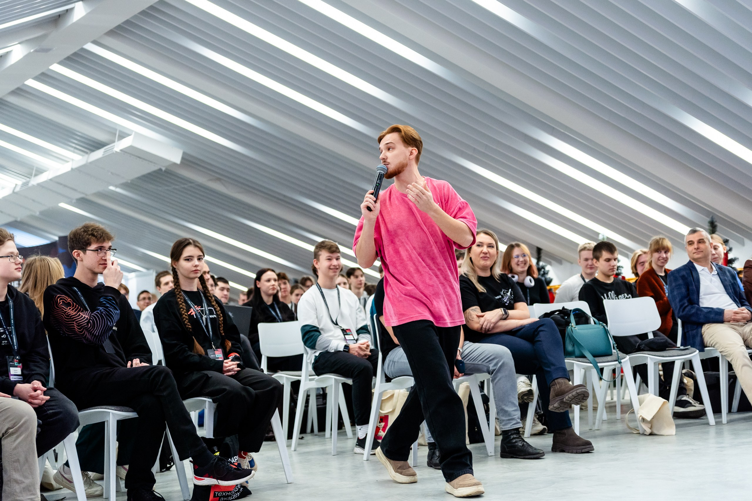 Неймарк. Моя профессия IT. Репортажный и портретный фотограф в Нижнем Новгороде Максим Горшков