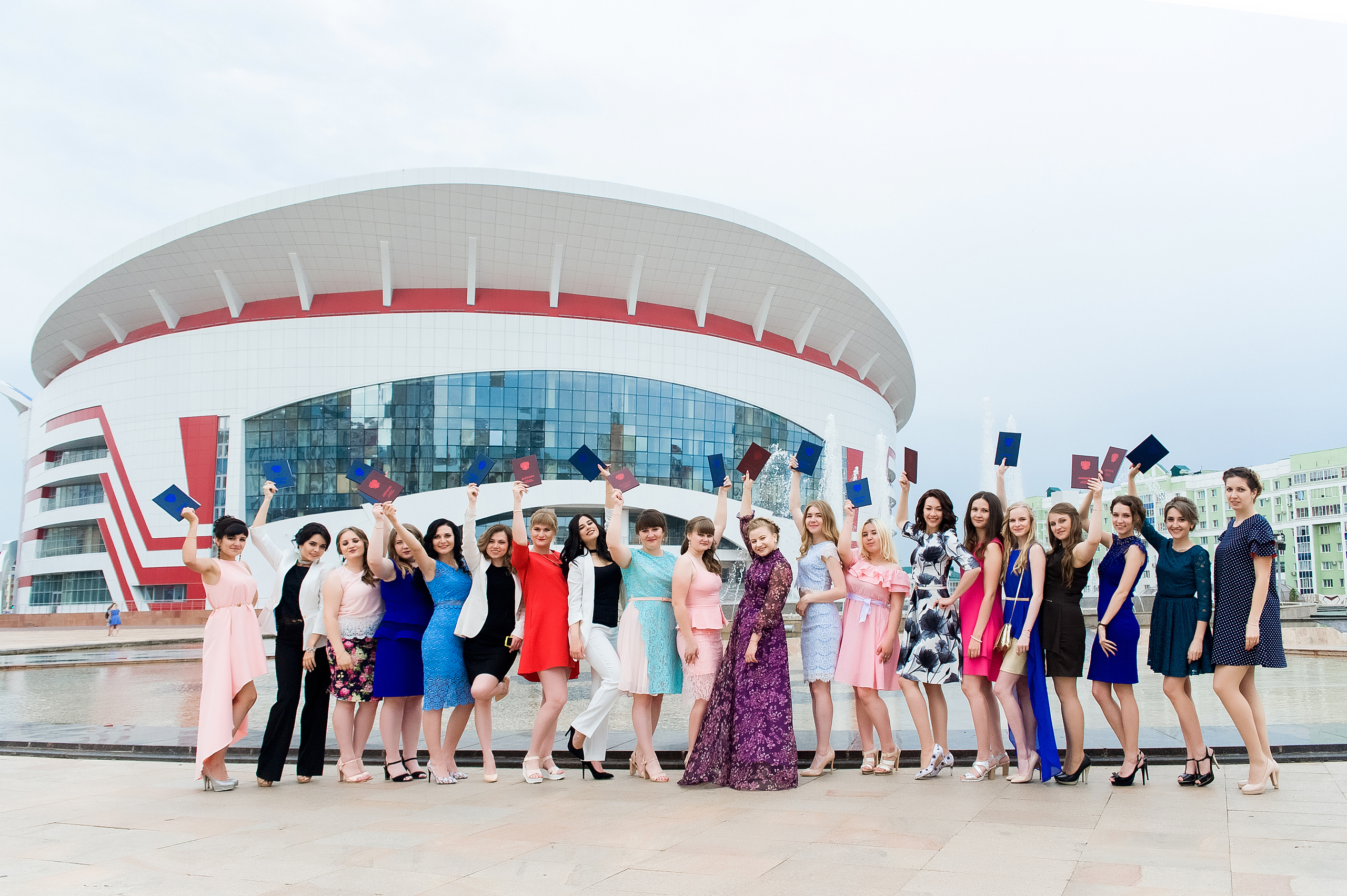 Портреты для выпускниц МГУ