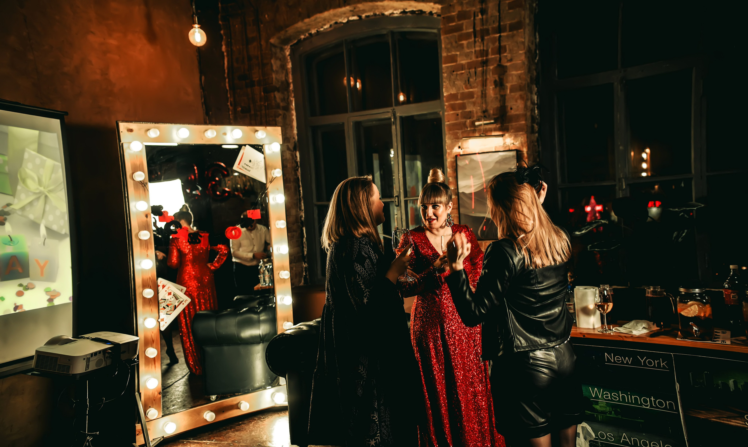 Тематическая вечеринка на юбилей 35 лет. Свадебный, семейный, детский, контент фотограф в Омске Максим Ильин