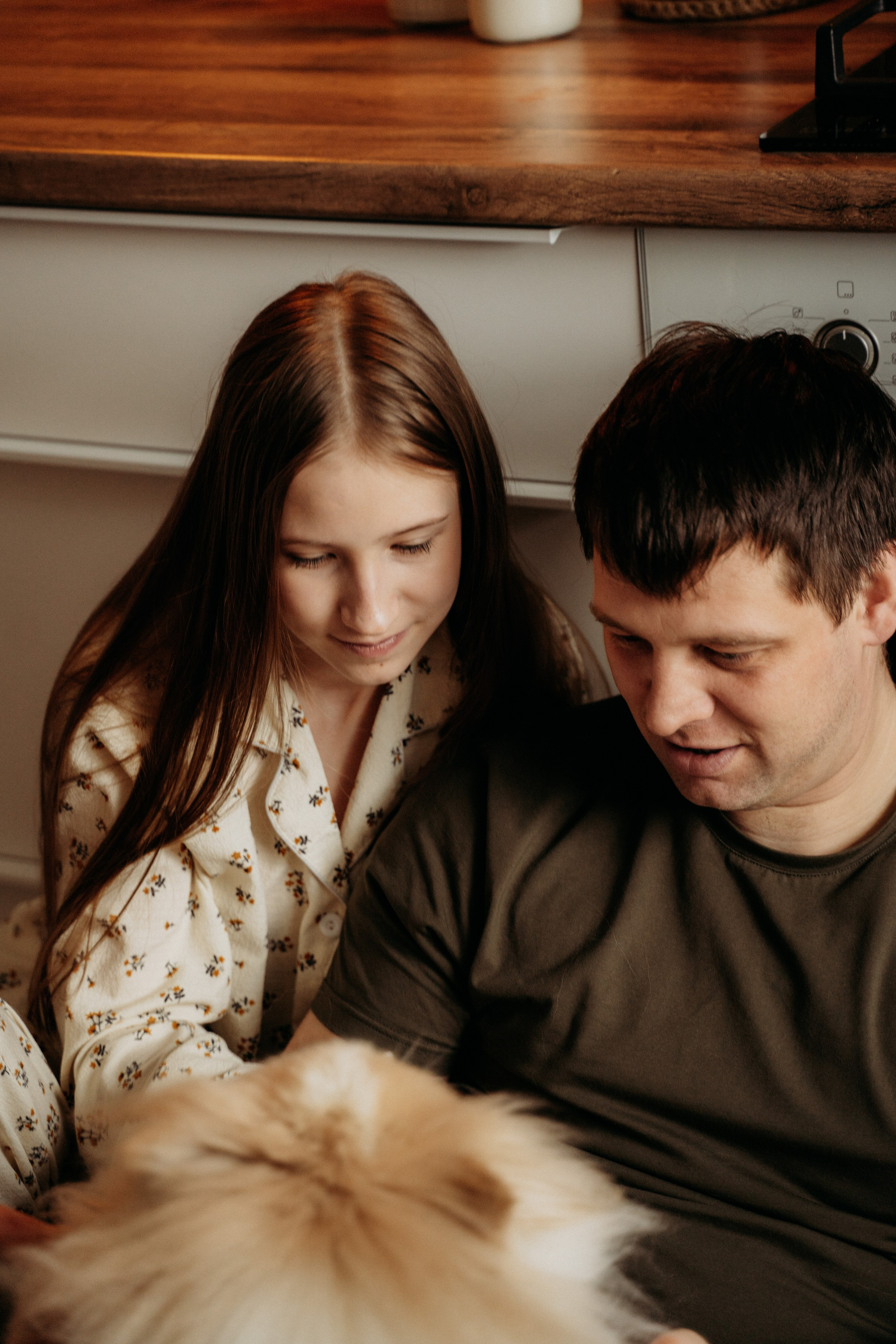 Семья на кухне