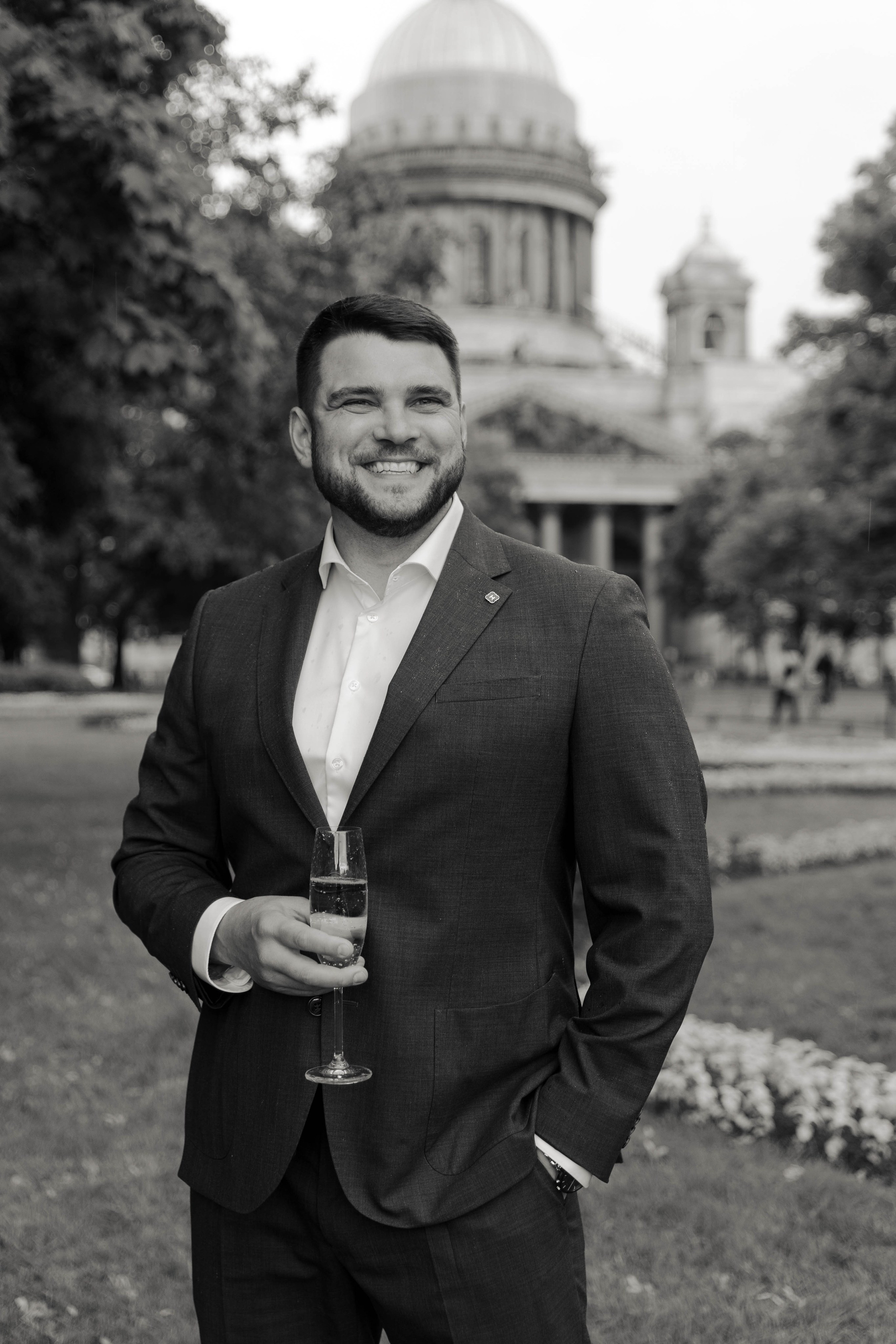 Сергей и Анна: классика в Петербурге в теплой компании близких. @dariazphoto свадебный фотограф