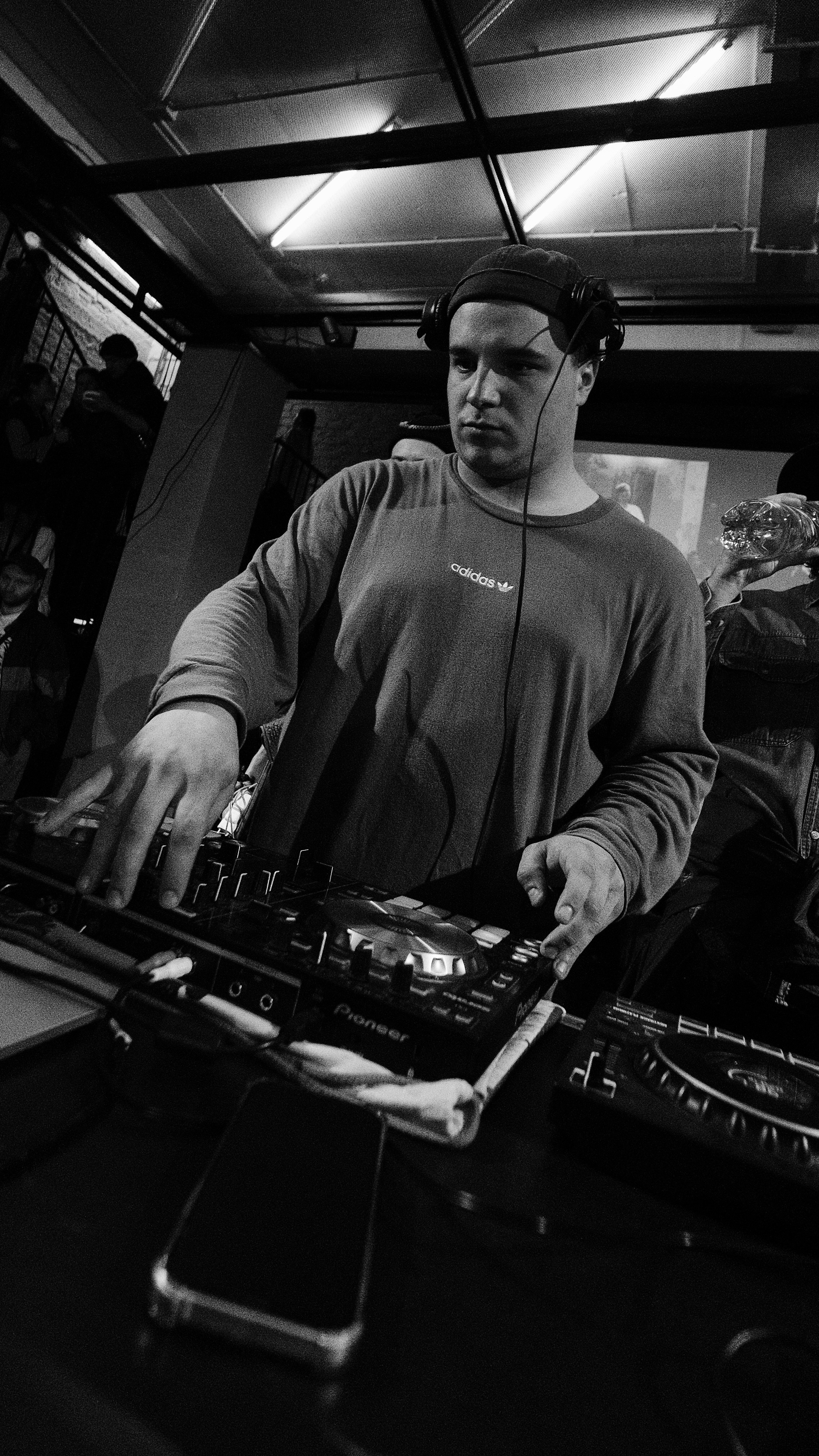 ODD PROJECT. LIYALEE PHOTO