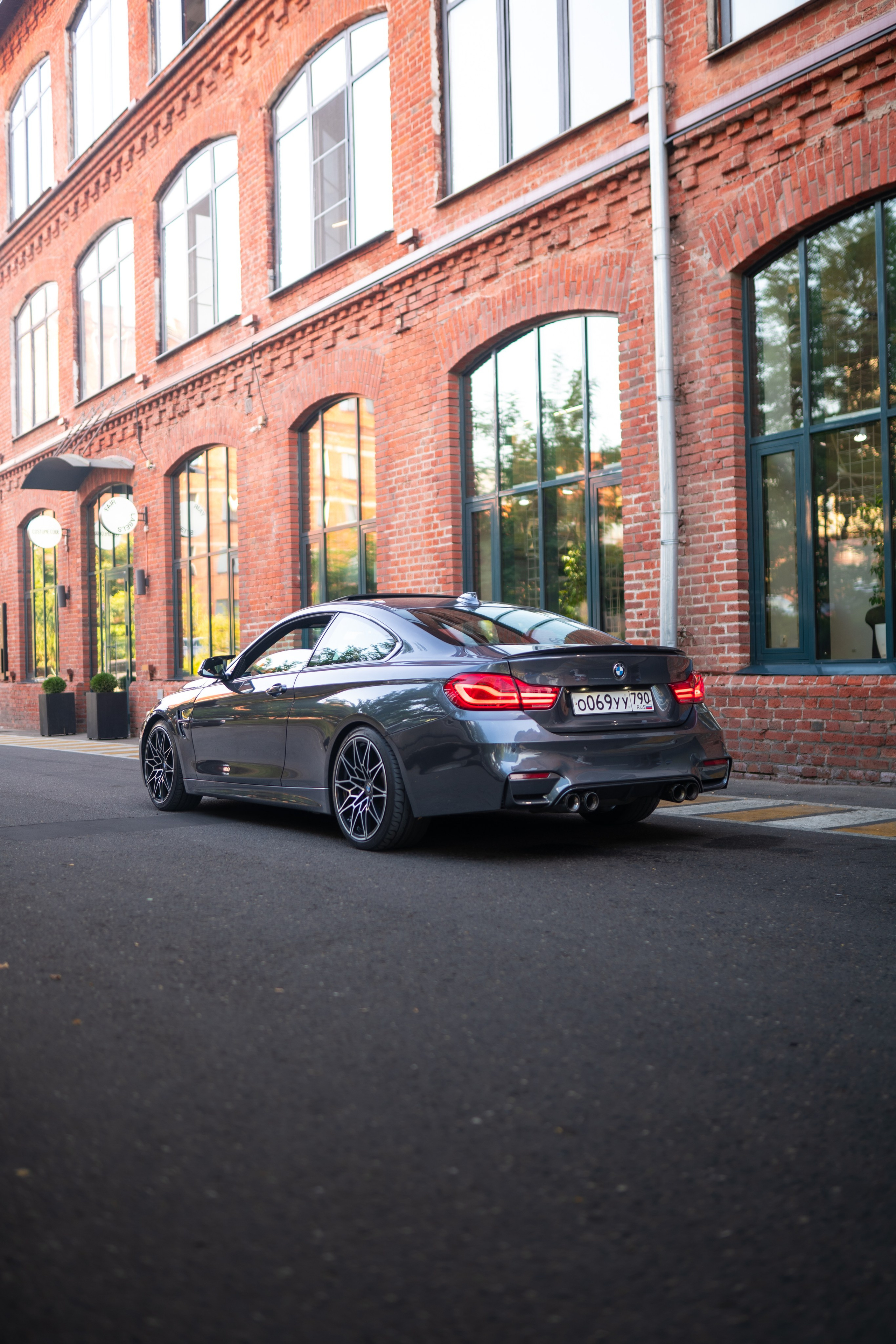 BMW 4-series. Mirllaev