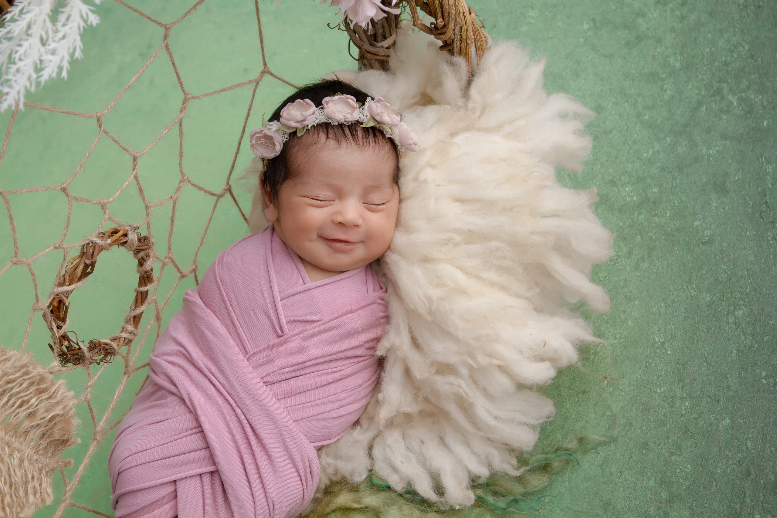 Портфолио. Самая первая фотосессия малыша! Профессиональная съемка новорожденных Newborn в Москве и МО!