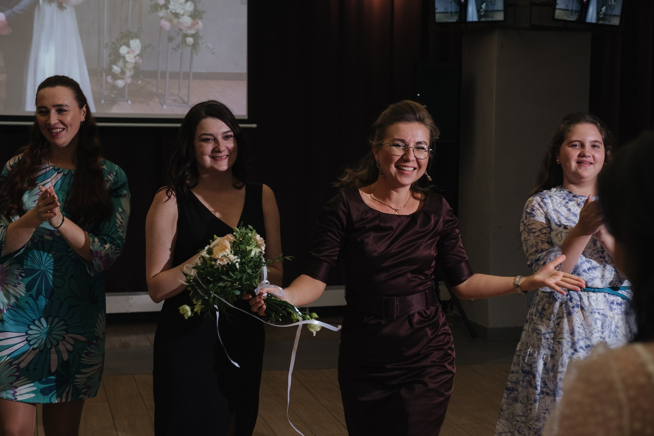 Свадебная фотосессия Москве — лучшие места, стиль, образы, красивые кадры, эмоции. Свадебный фотограф в Екатеринбурге — заказ профессиональной фотосесии, все виды фотосъемки