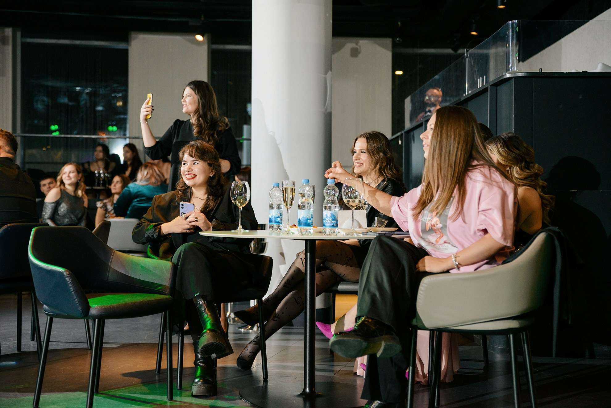 Корпоратив Жизнь Март. Константин Солодянкин — свадебный и репортажный фотограф в Екатеринбурге и Верхней Пышме