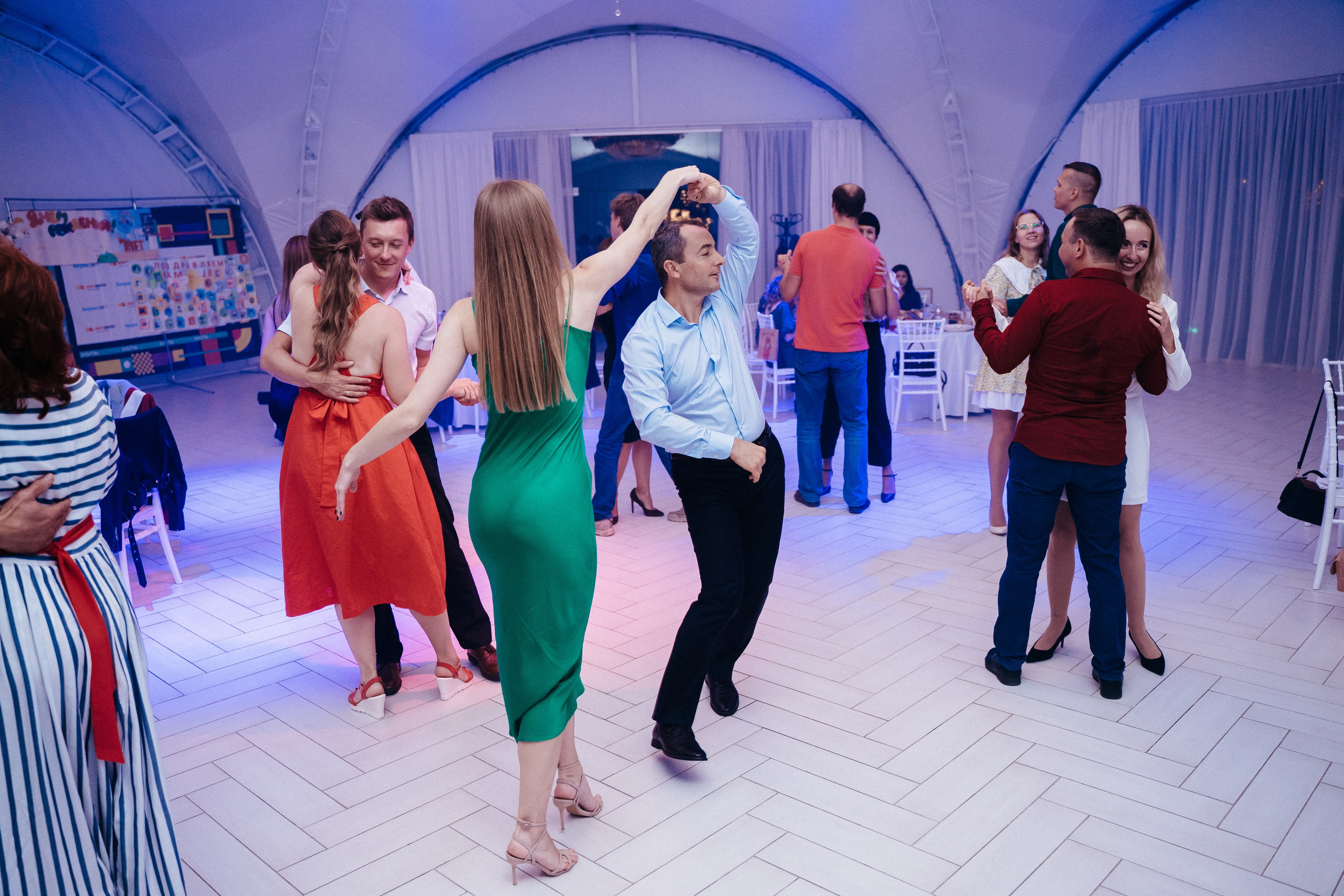 Ави Центр. Свадебный фотограф в Симферополе