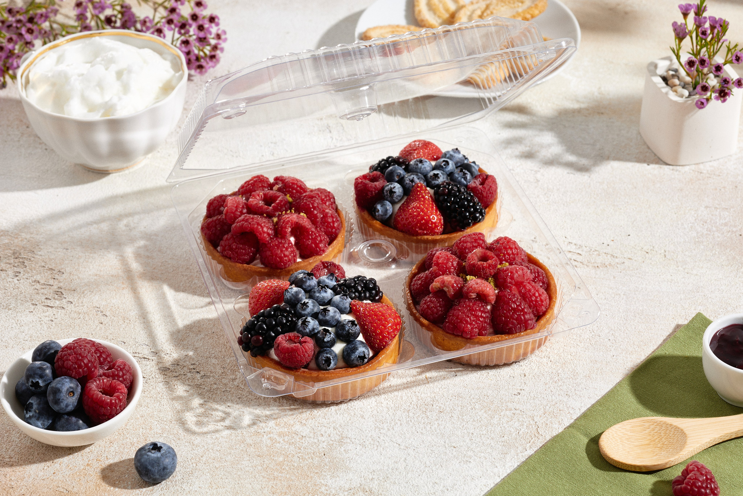 Контейнеры. Уютная студия предметной съемки для маркетплейсов в городе Москва