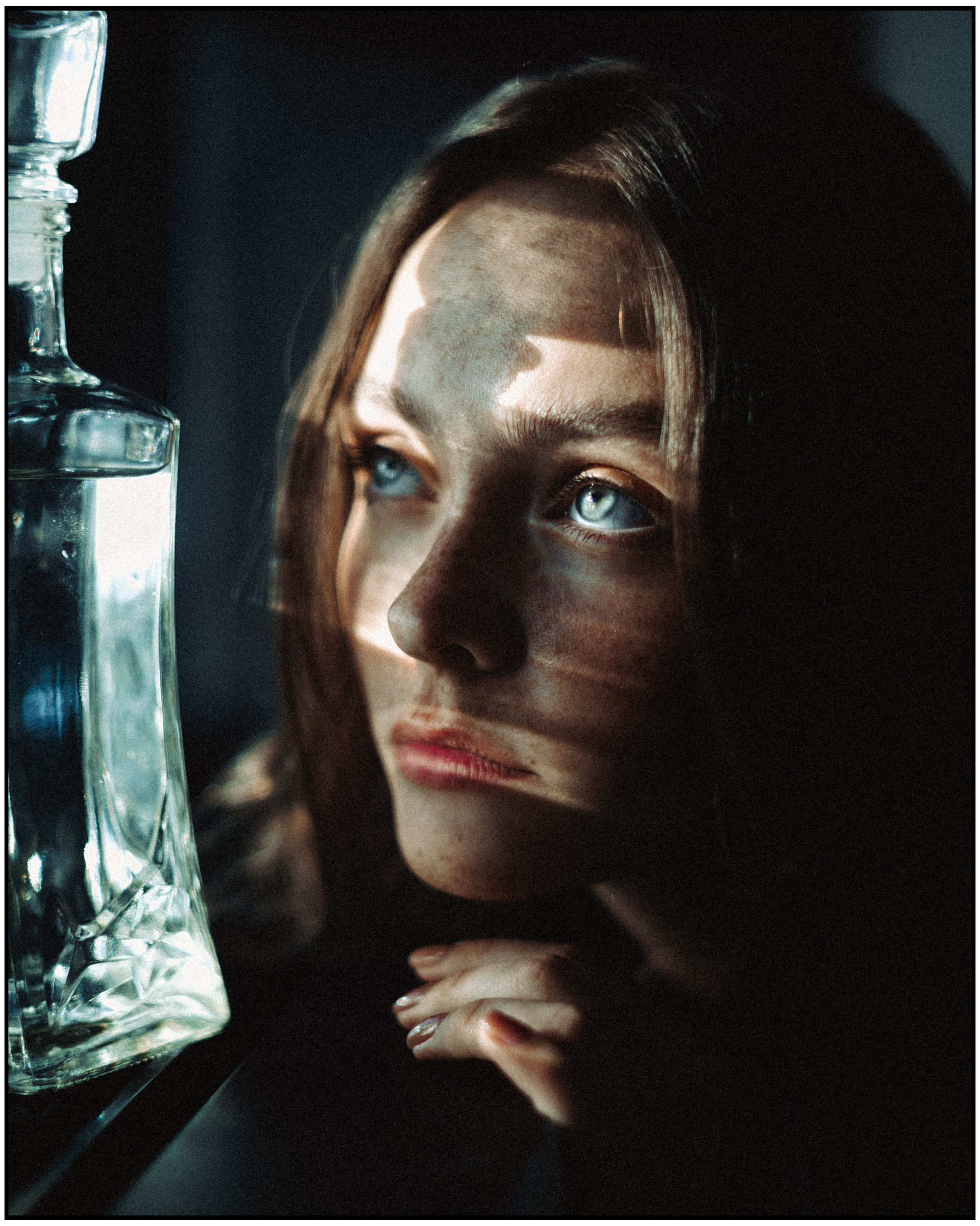 Арт фотосессия с необычной идеей в студии в Москве