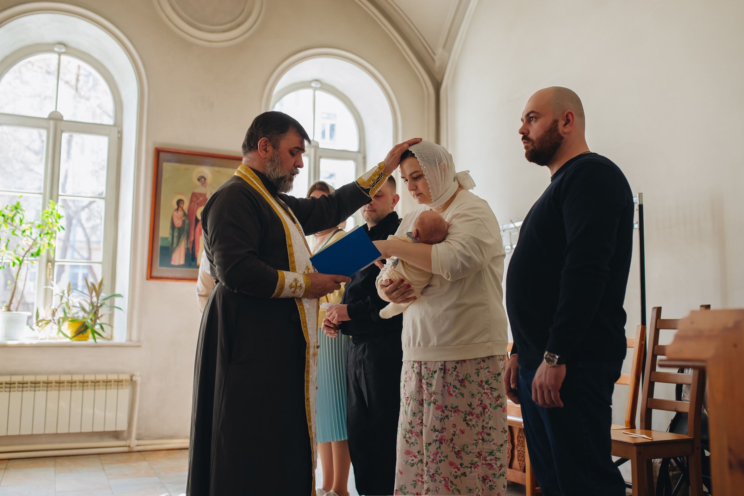Крещение в светлом Храме. Семейный и детский фотограф в Москве Дорогова Екатерина