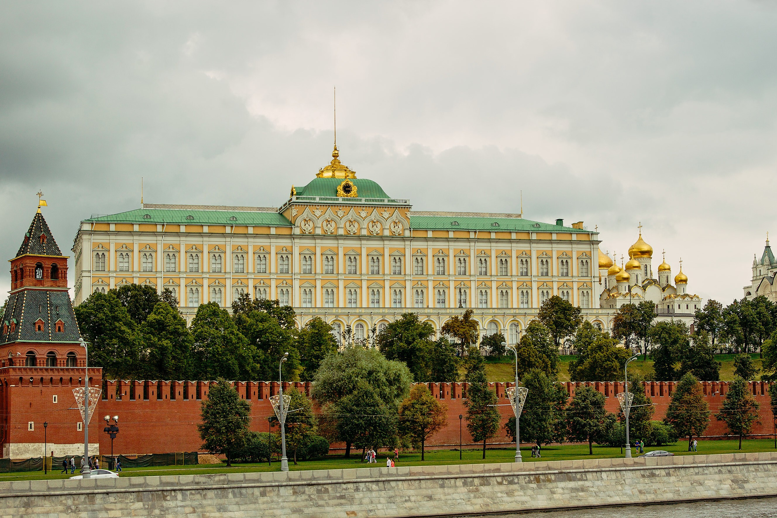 Вид на Большой кремлёвский дворец - фотограф Виталий Дени