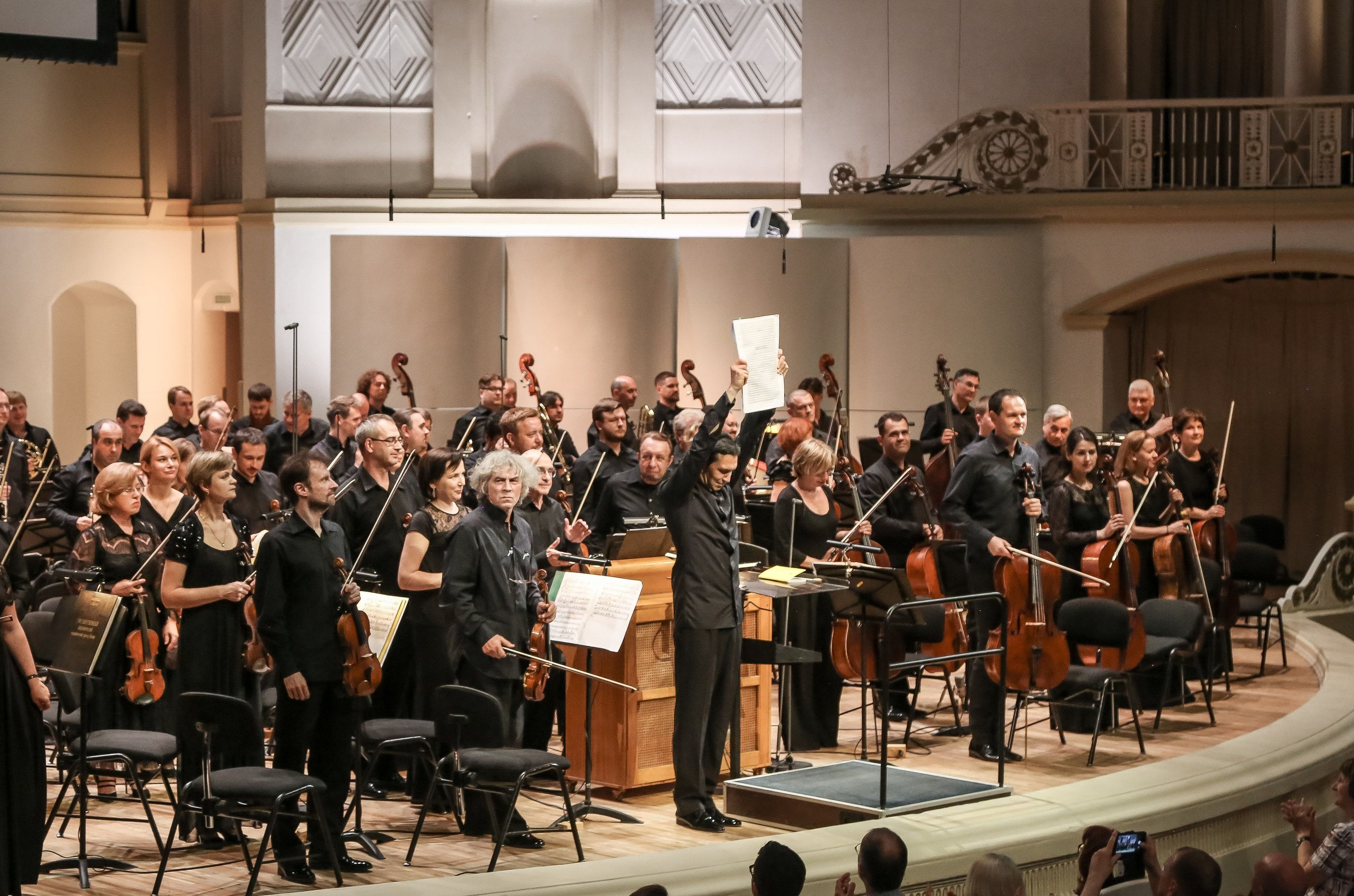 Истории с оркестром. Дарья Письменюк / Darya Leitstern — фотограф, музыкант, журналист, путешественник