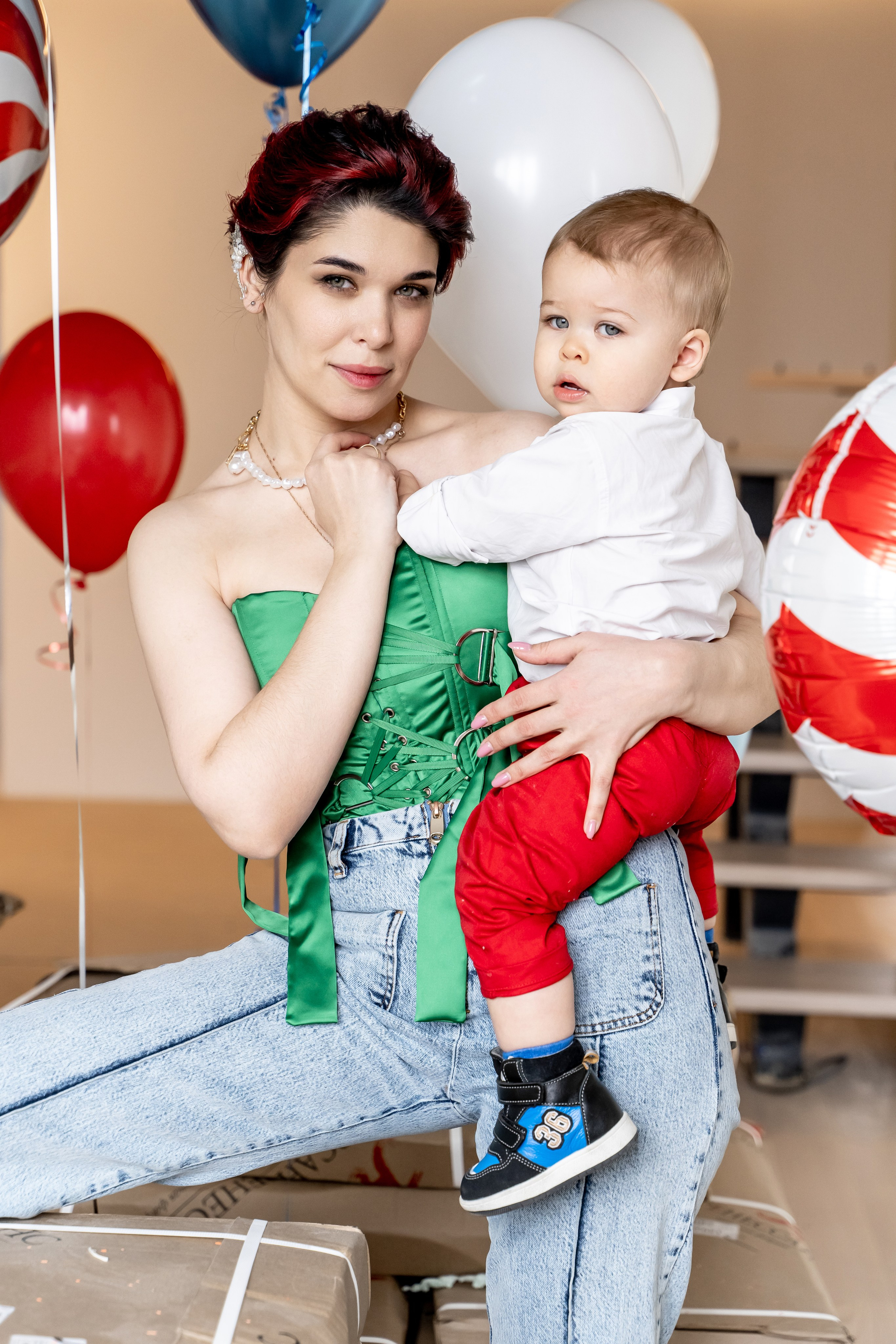 Домашняя семейная фотосессия в Москве, Домодедово, Видное, Бутово, Щербинка. Семейный фотограф Москва и Московская область. Семейная фотосессия на природе. Фотосессия детского праздника. Фотосессия юбилея. Фотосессия в день рождения. Фотограф на годик ребенку. Детский фотограф. Фоторепортаж семейного праздника. Детский фотограф Москва.