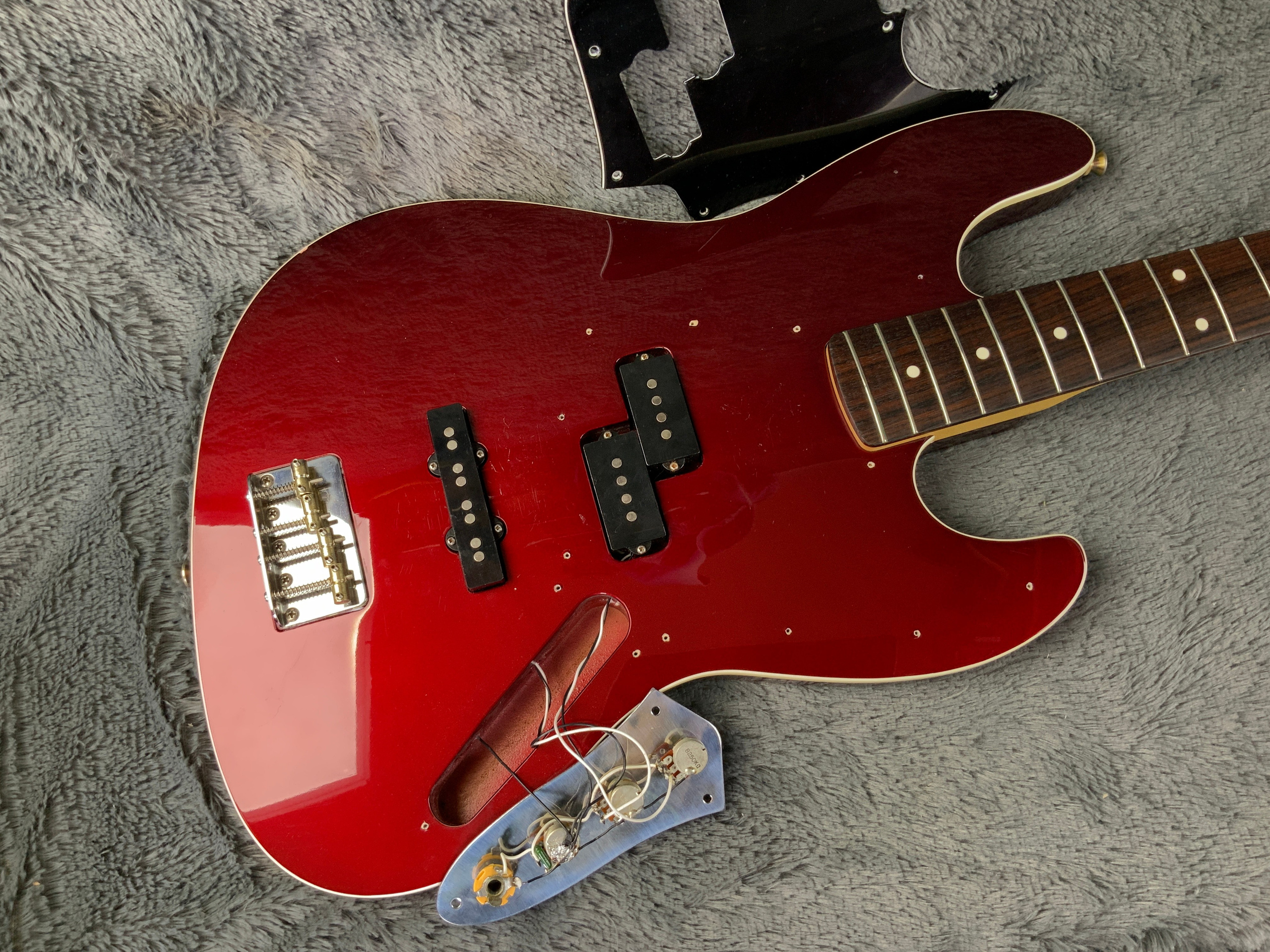 Fender Aerodyne Jazz Bass