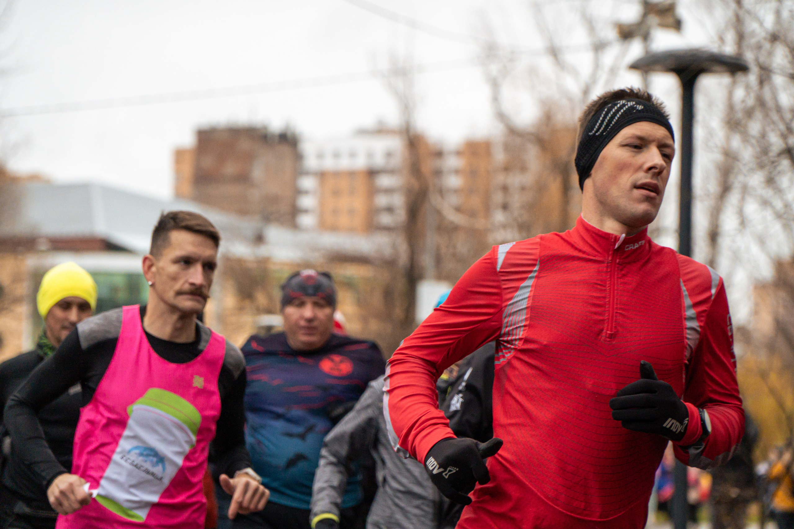 5 вёрст Реутов 16.11.2024. Роман Капилюшов. Бег. Фото. Видео. г. Люберцы