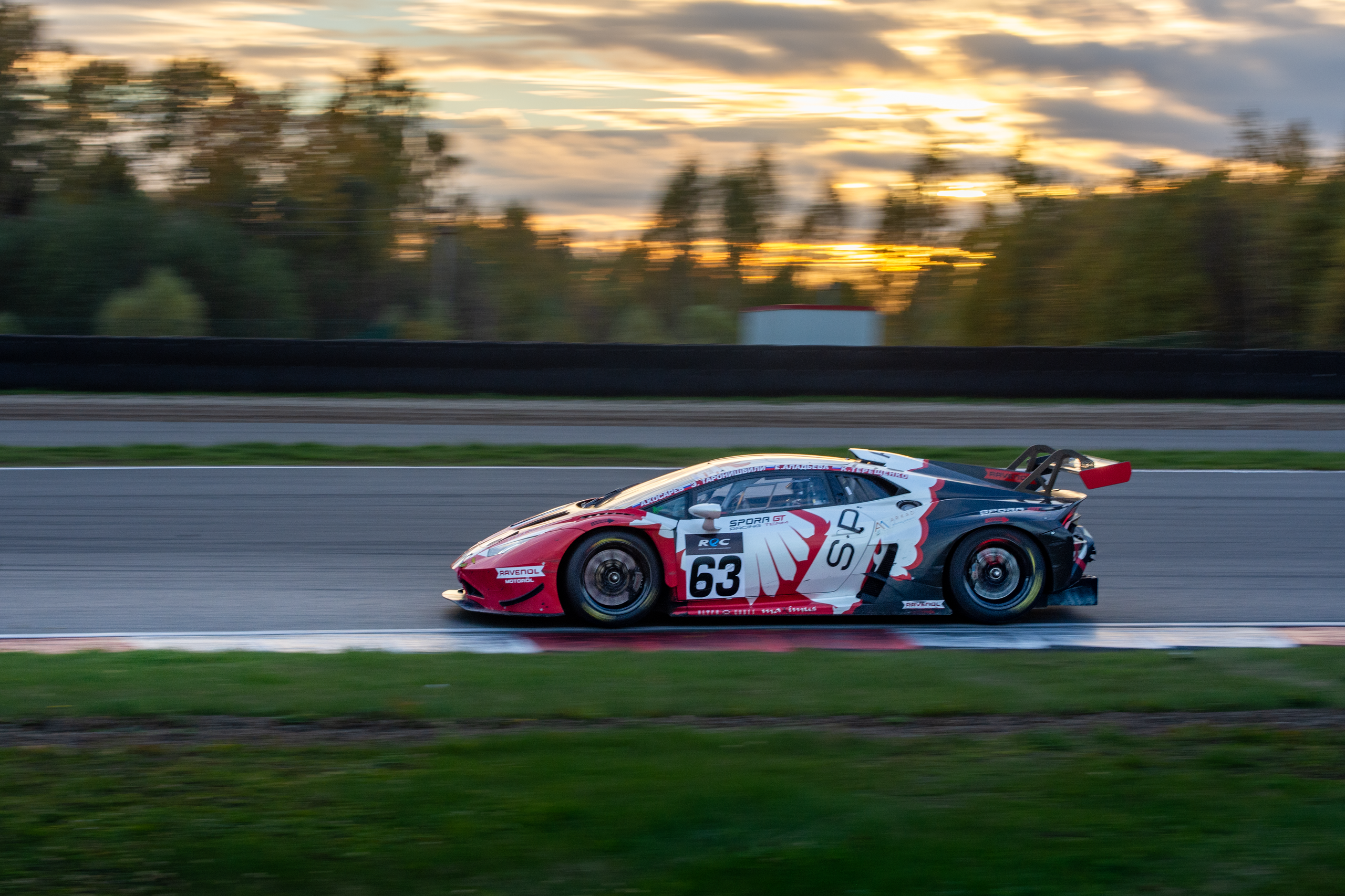 MRW — REC — 03.10.2026. AlexFecto — галереи фотографий