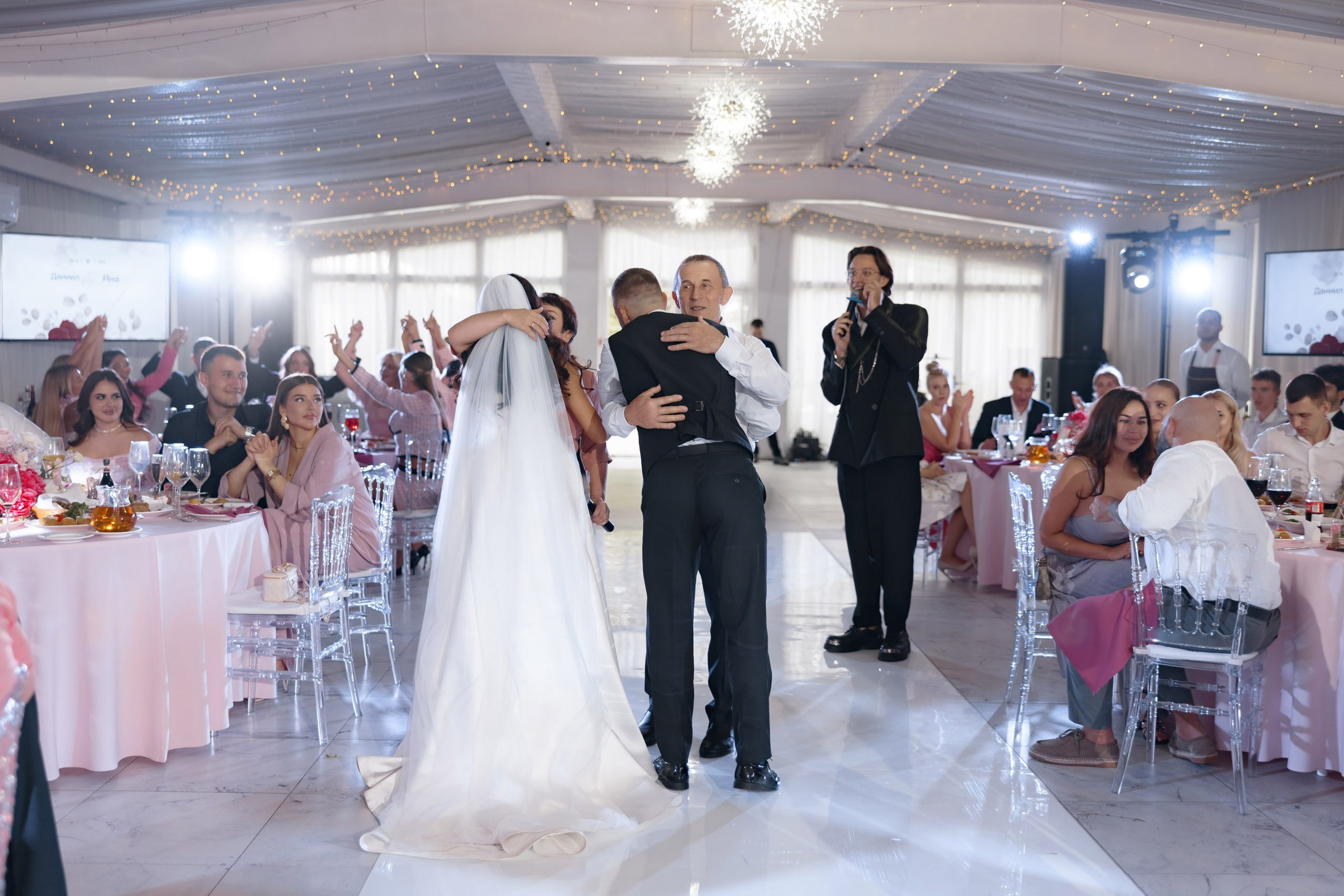 Даниил и Яна. Свадебный фотограф и видеограф Юрий и Эля Дубинины