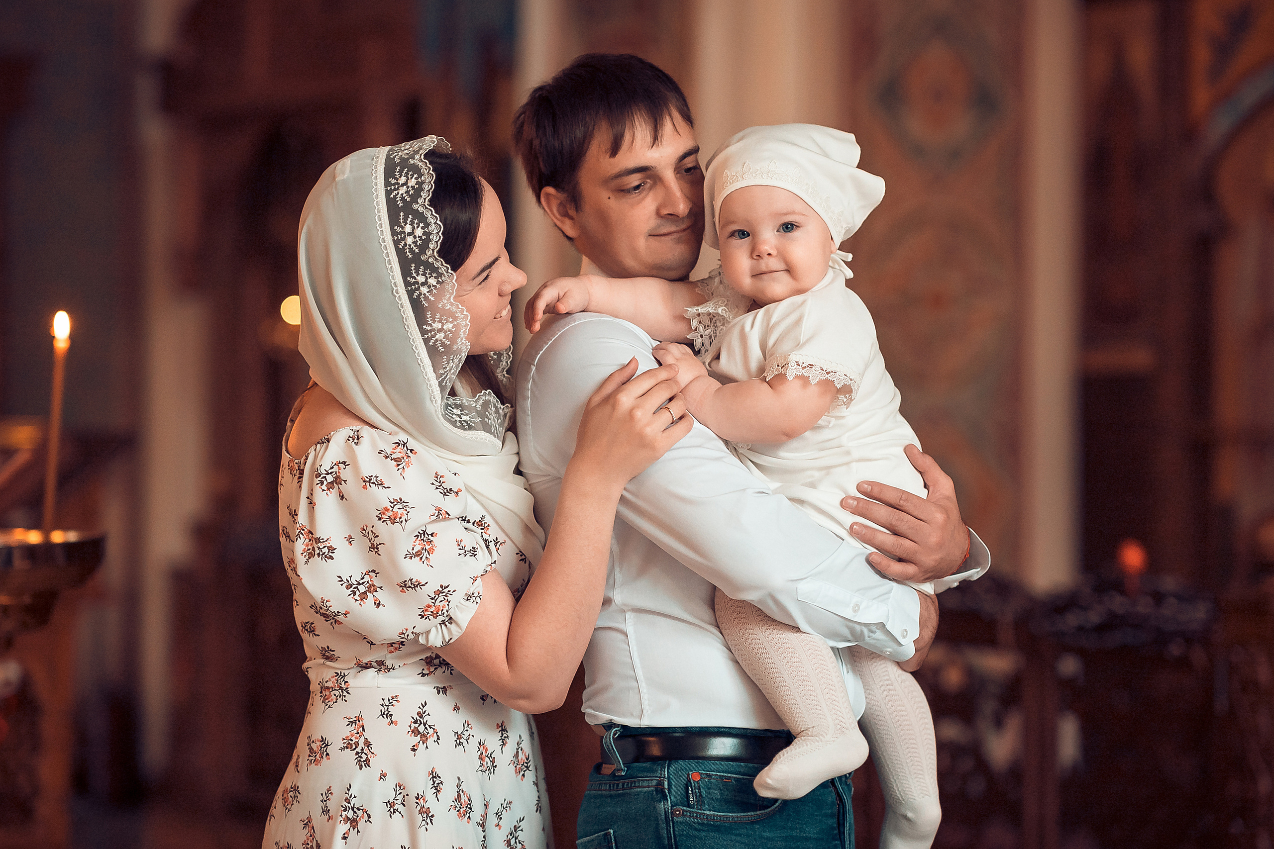 Крещение ребенка в Красноярске. Фотограф на Крещение и Венчание в Красноярске Рамазанова Юлия