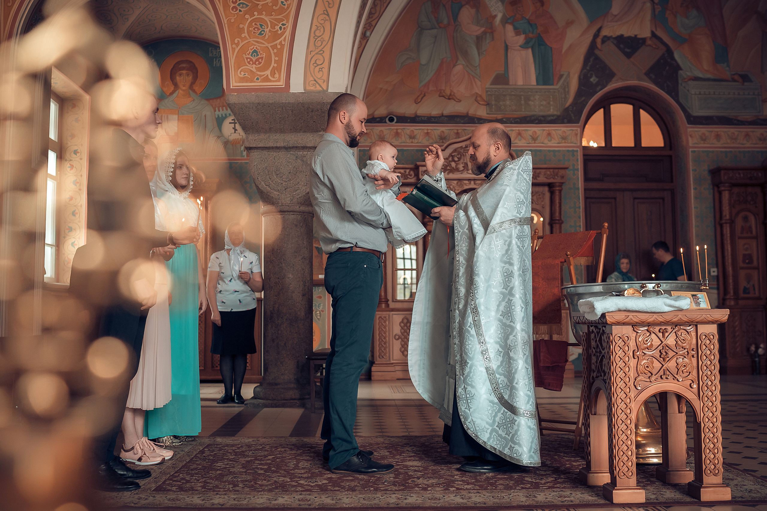 Крещение ребенка в Красноярске. Фотограф на Крещение и Венчание в Красноярске Рамазанова Юлия