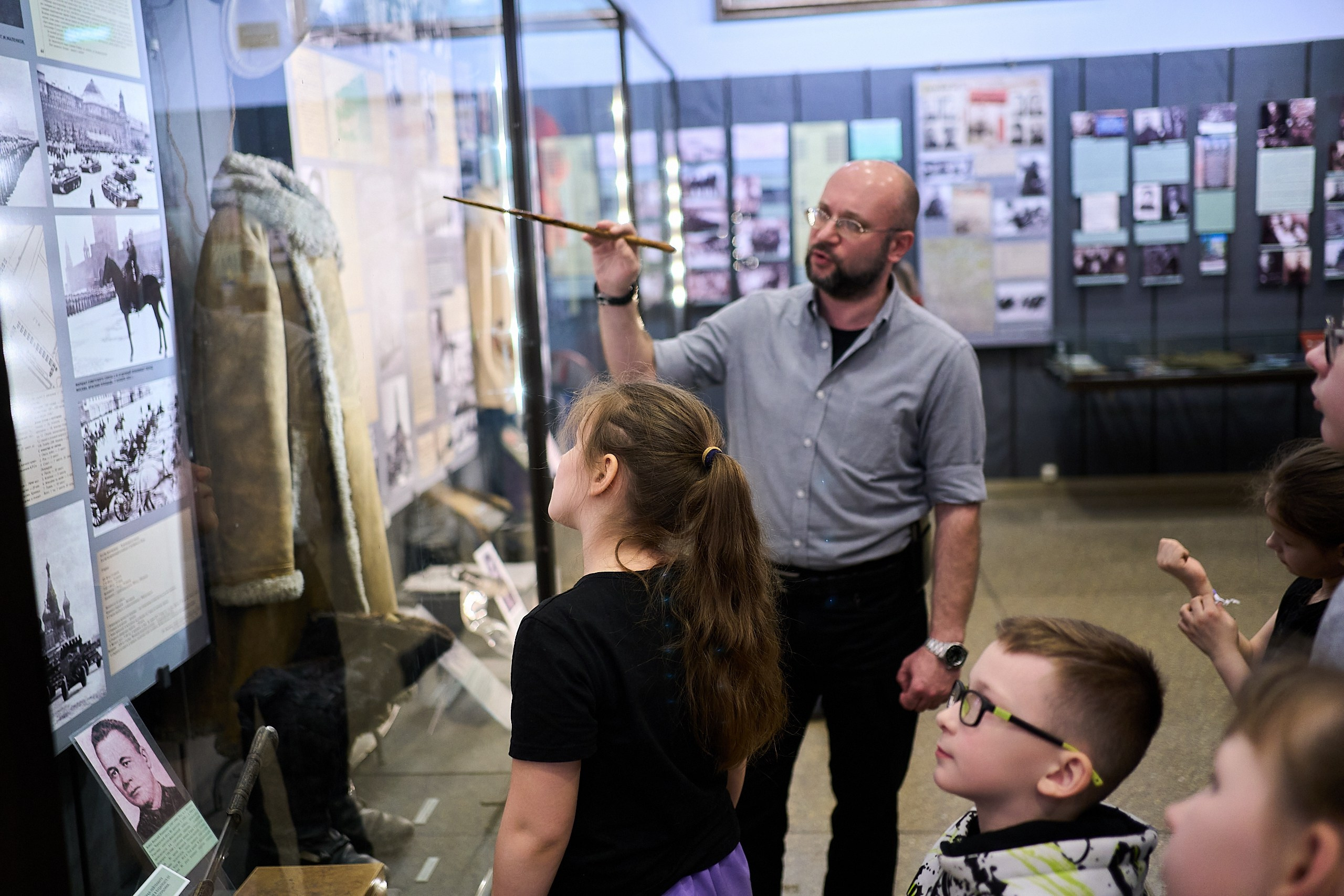 Субботник у Управления делами Мэра и Правительства Москвы. Фотограф и Видеограф в Москве. Олег Корушев