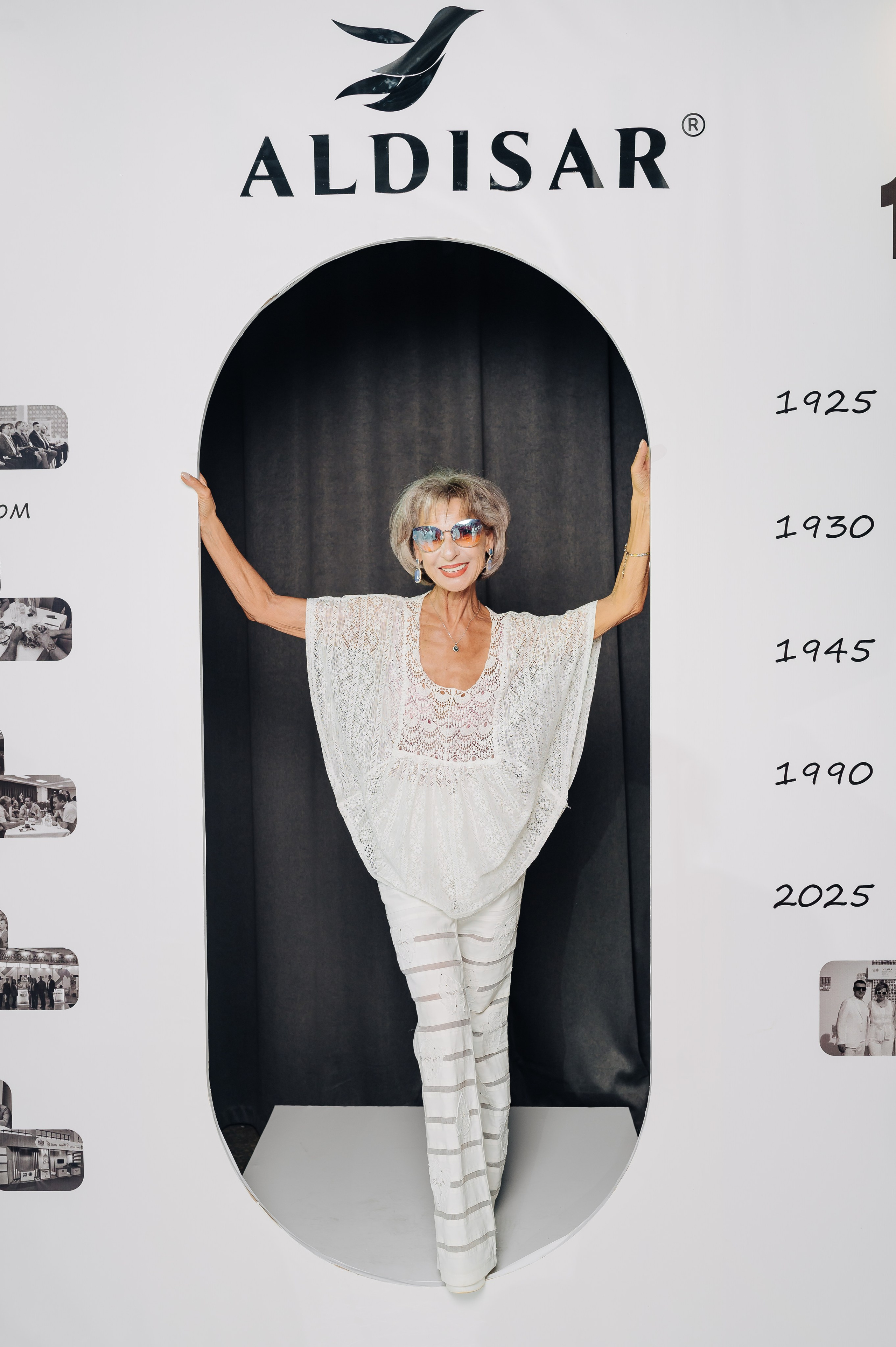 Белый бал в честь столетия Комсомольской правды. Фотограф Елена Афанасьева