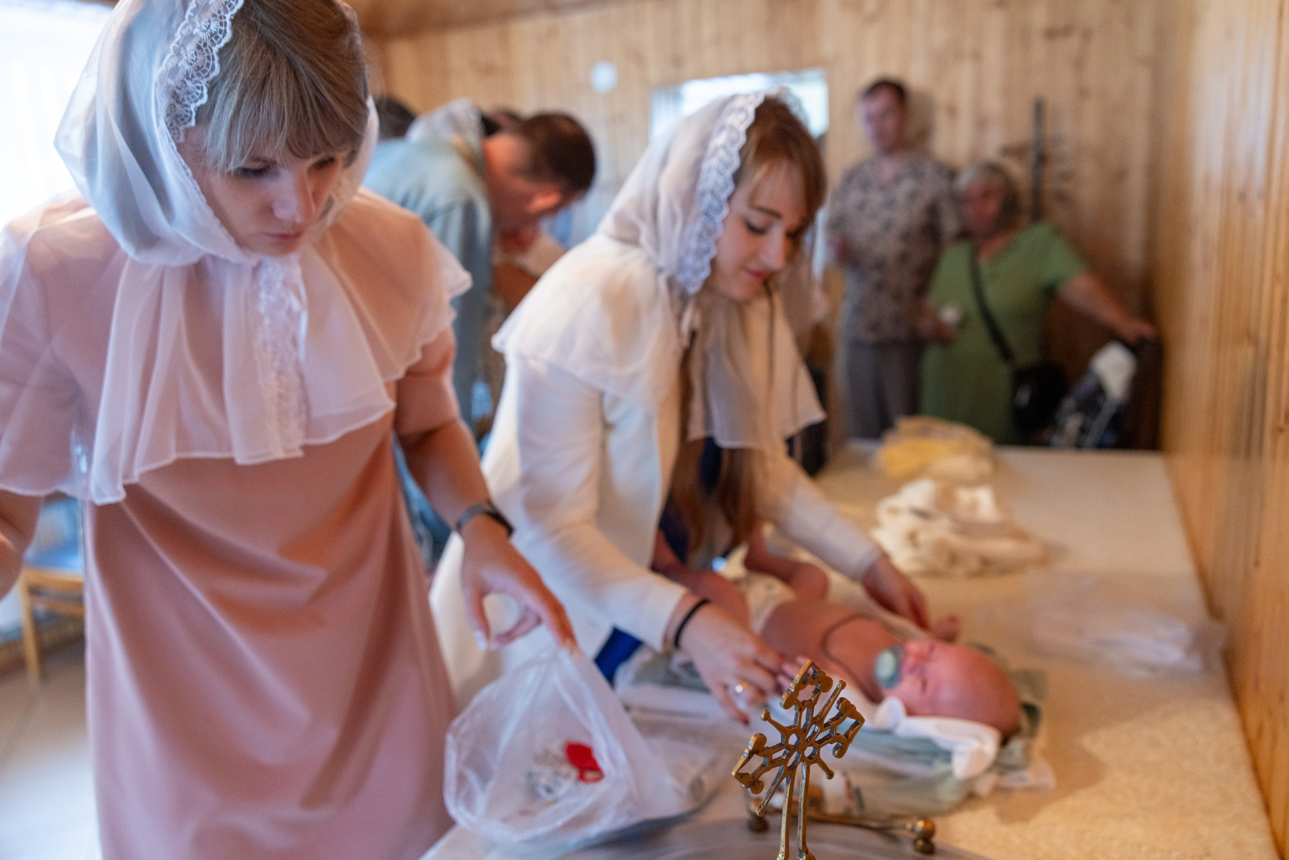 Образец репортажа крещения оригиналы, без искажений, без вспышки, светосильная оптика!. Фотограф в Туле Крупский АнДРей. Фотостудия «КАДР71» в Туле