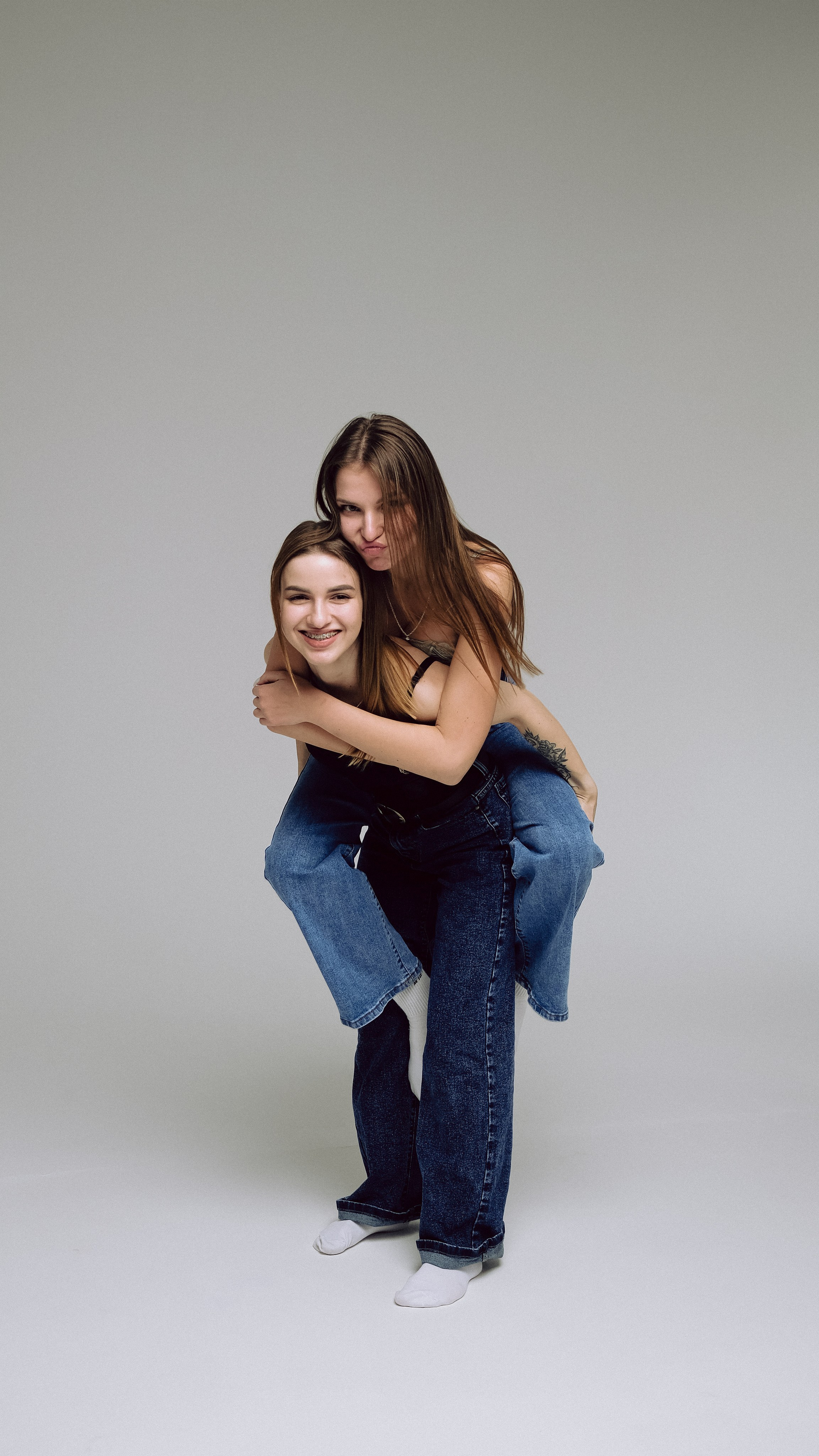 Даша & Настя. Phdkvmr.ru