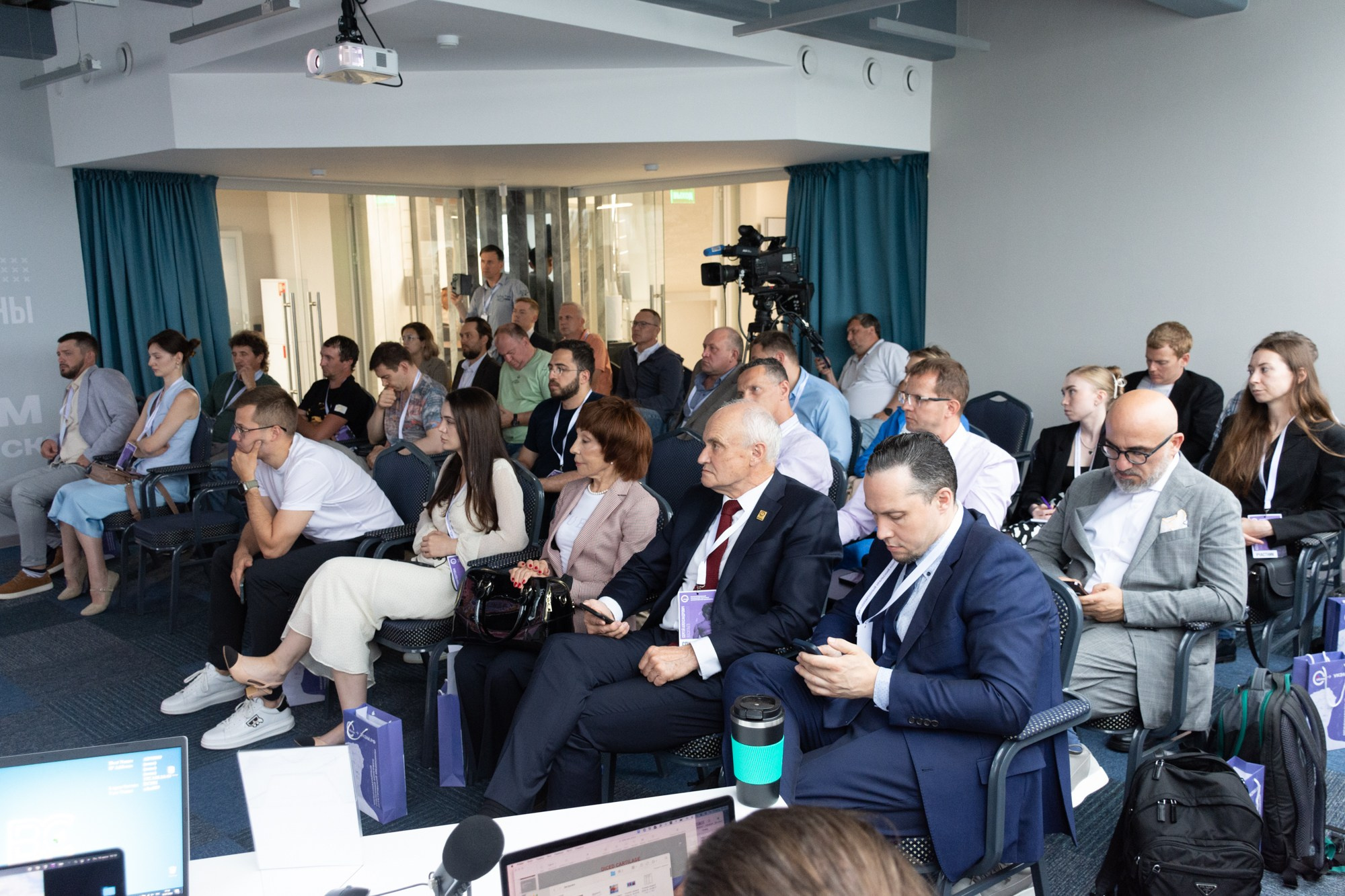 Международный уральский конгресс эстетической медицины. Фотограф Максим Буряк