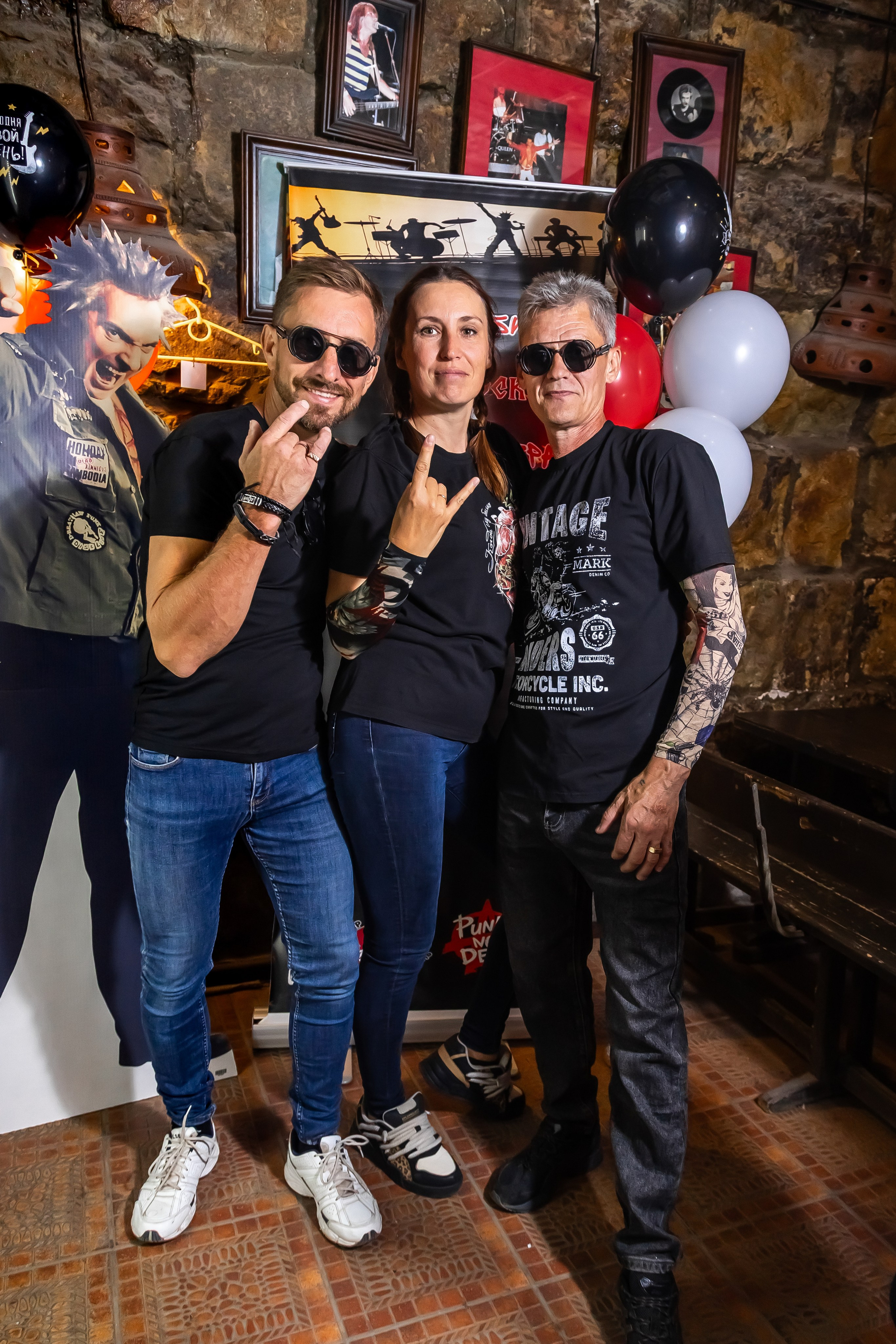 День Рождения Алексея в баре «Белая Лошадь». Фотограф в Волгограде Норченко Светлана