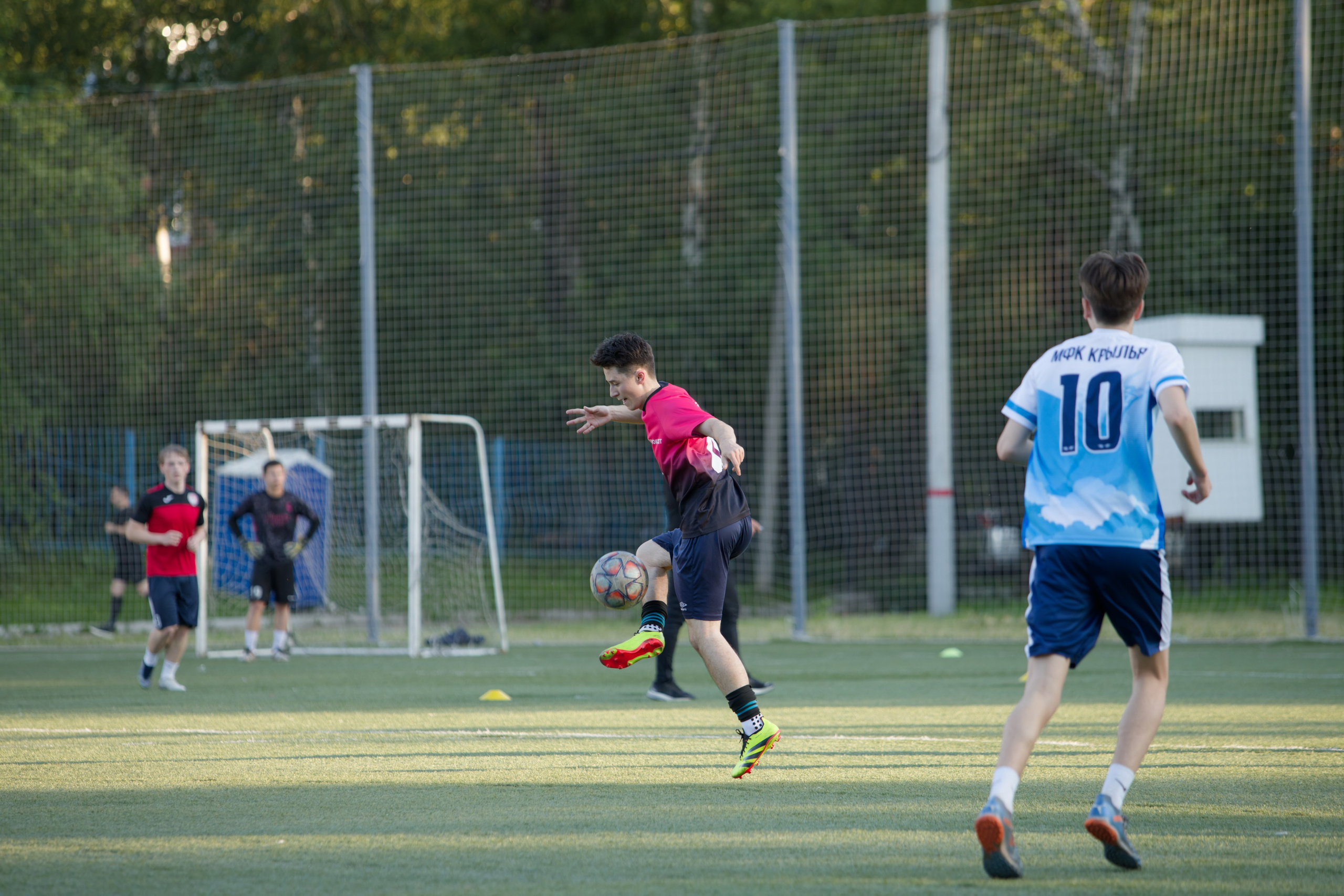 Любительская футбольная лига. Самокат-крылья. 25.06.2025. Репортажный и спортивный фотограф в г. Пермь Зильберг Павел